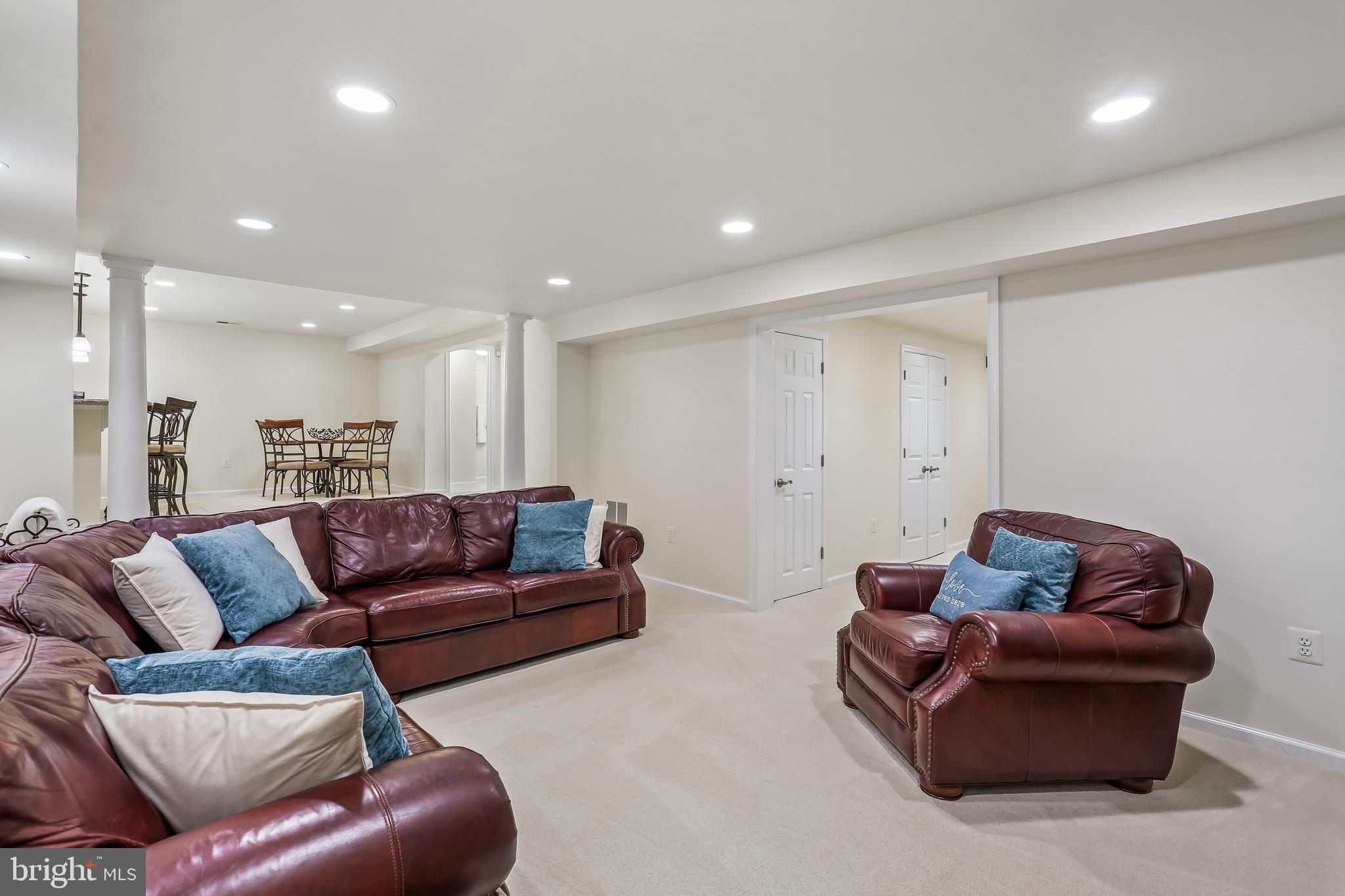 ORCHARD HILLS - Residential