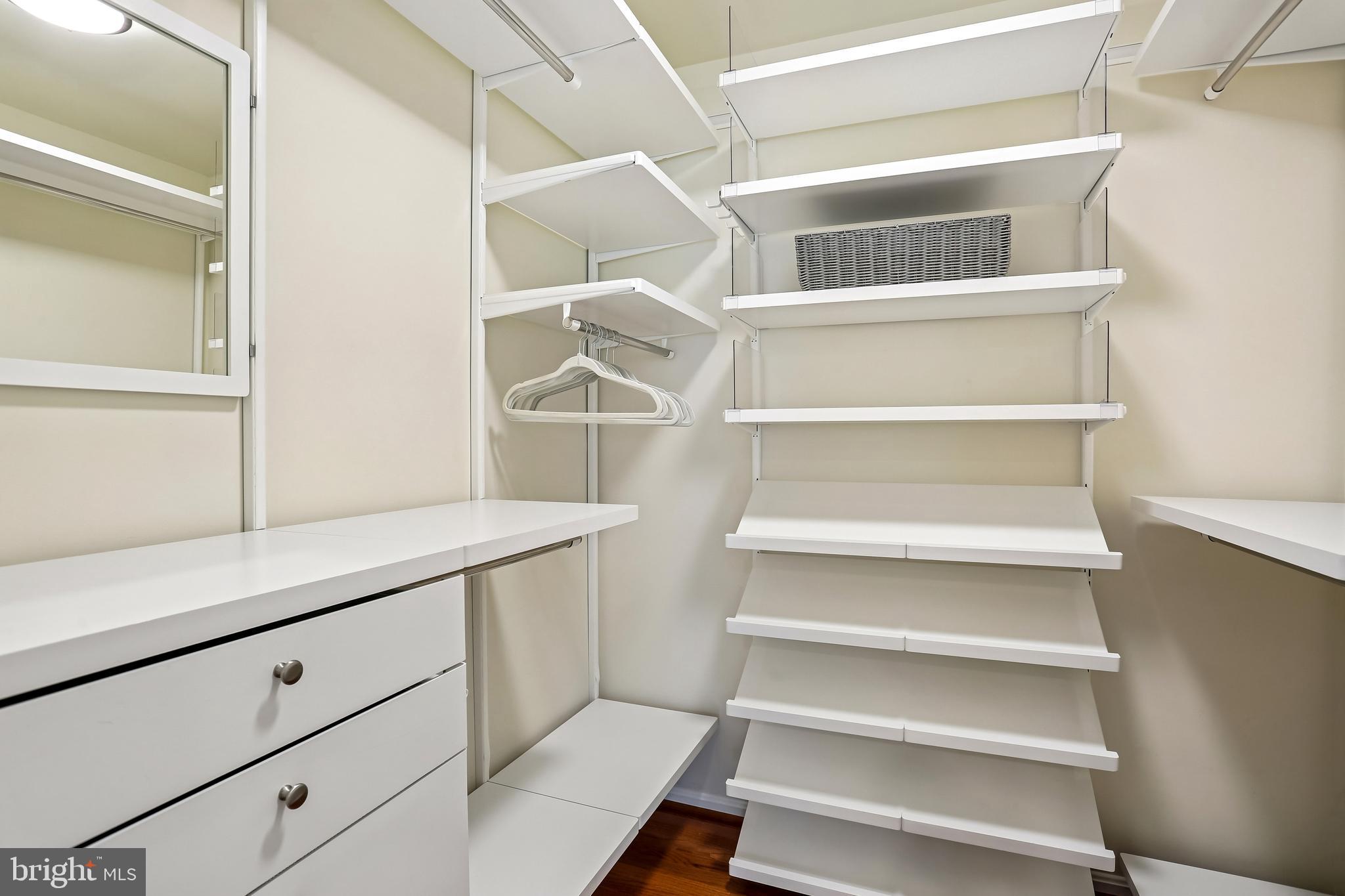 ORCHARD HILLS - Residential