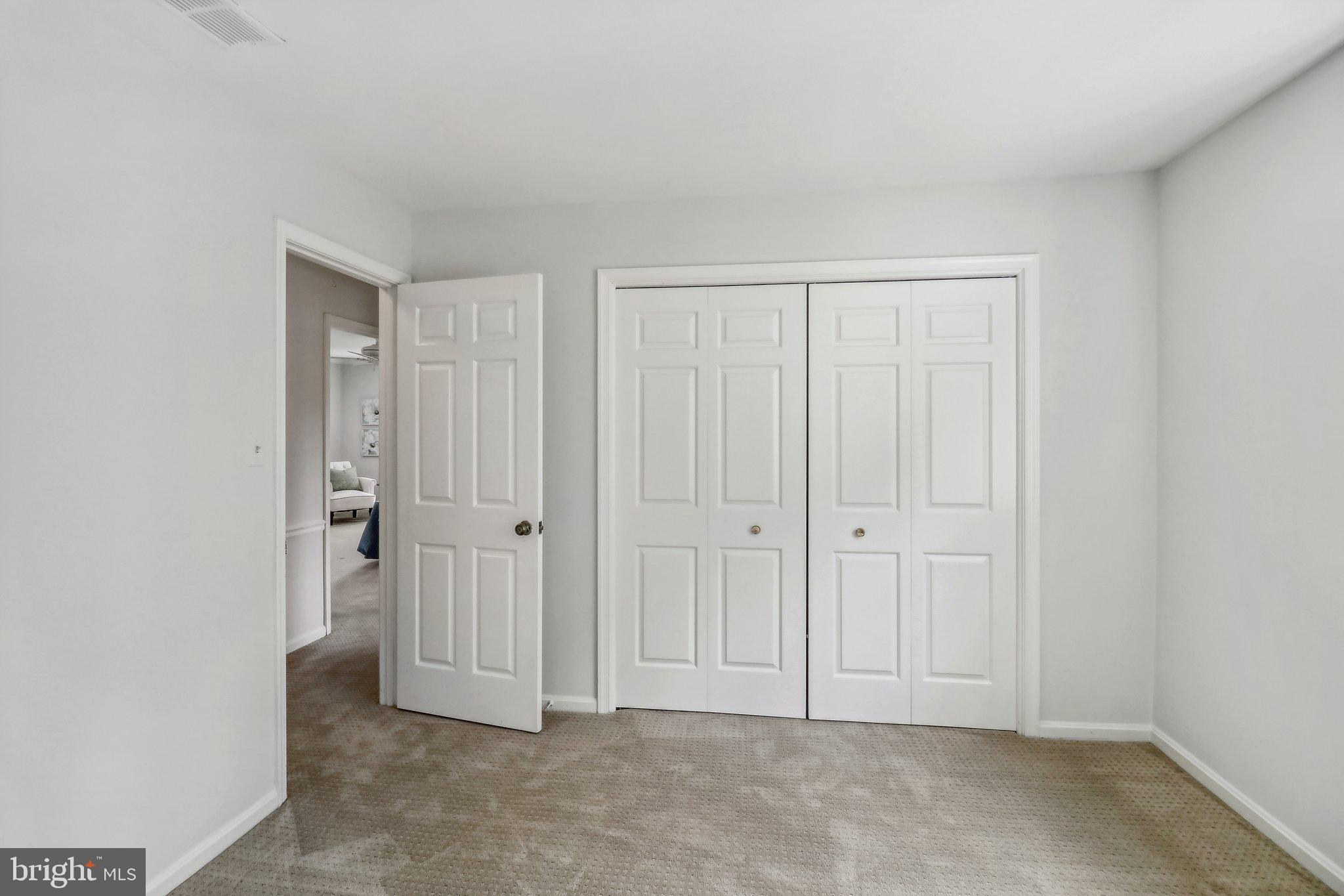 KENWOOD FOREST - Residential