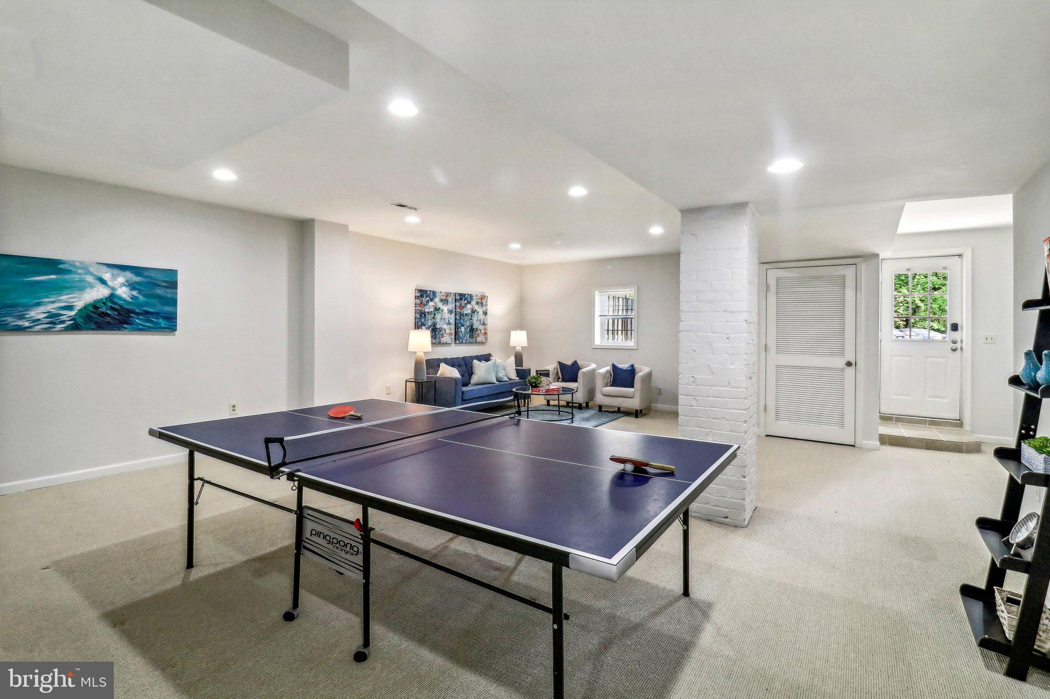 KENWOOD FOREST - Residential