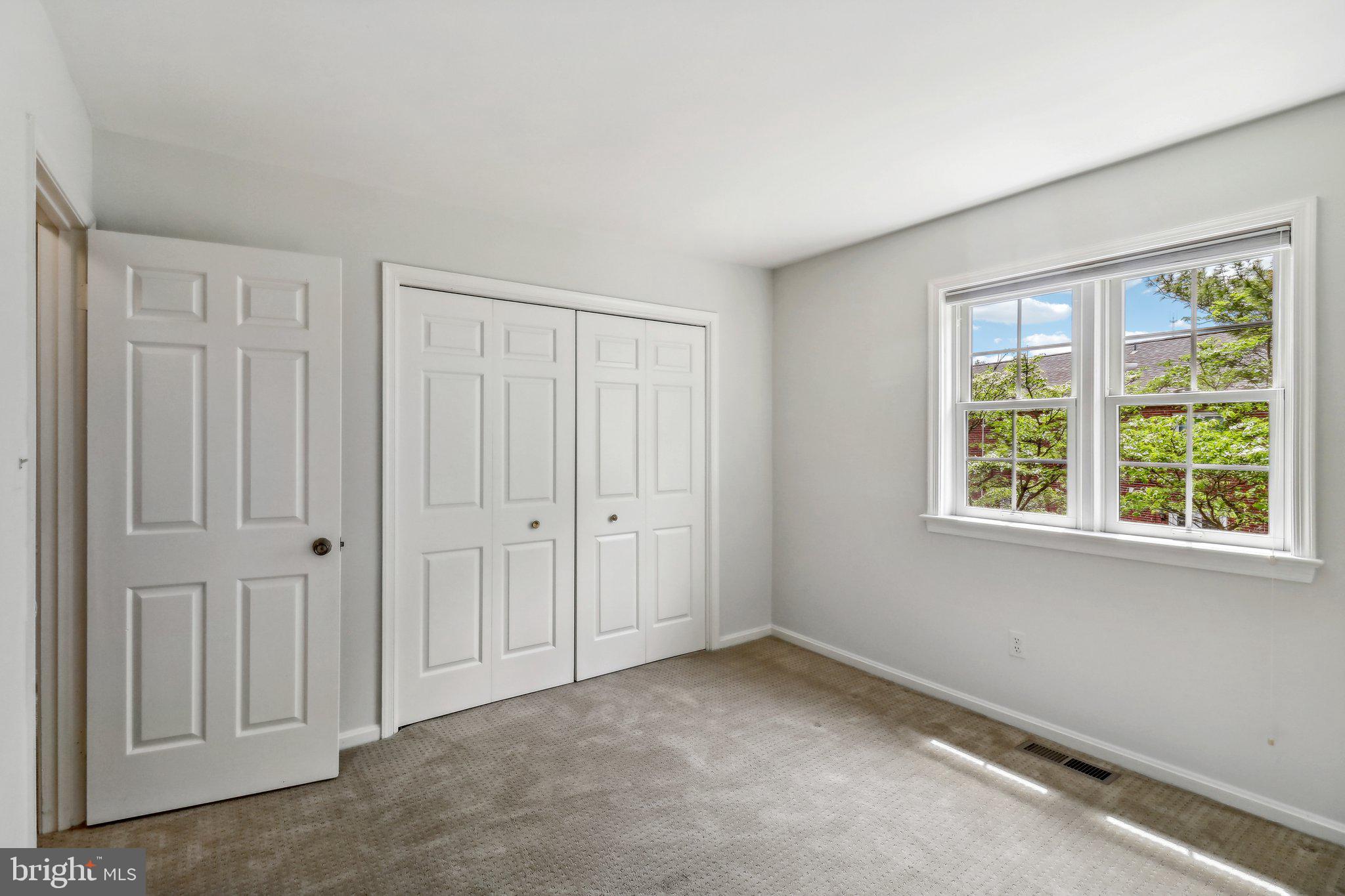 KENWOOD FOREST - Residential