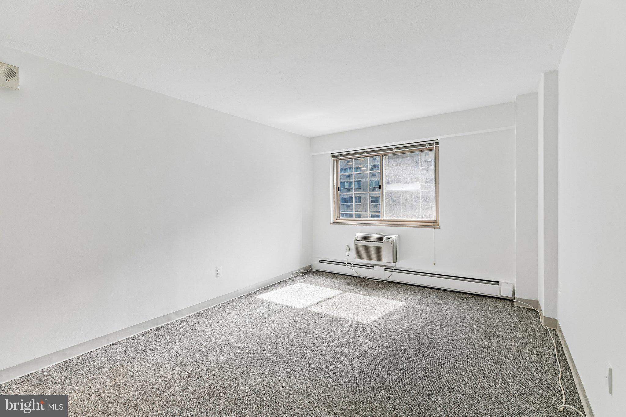1900 JOHN F KENNEDY BOULEVARD 1016