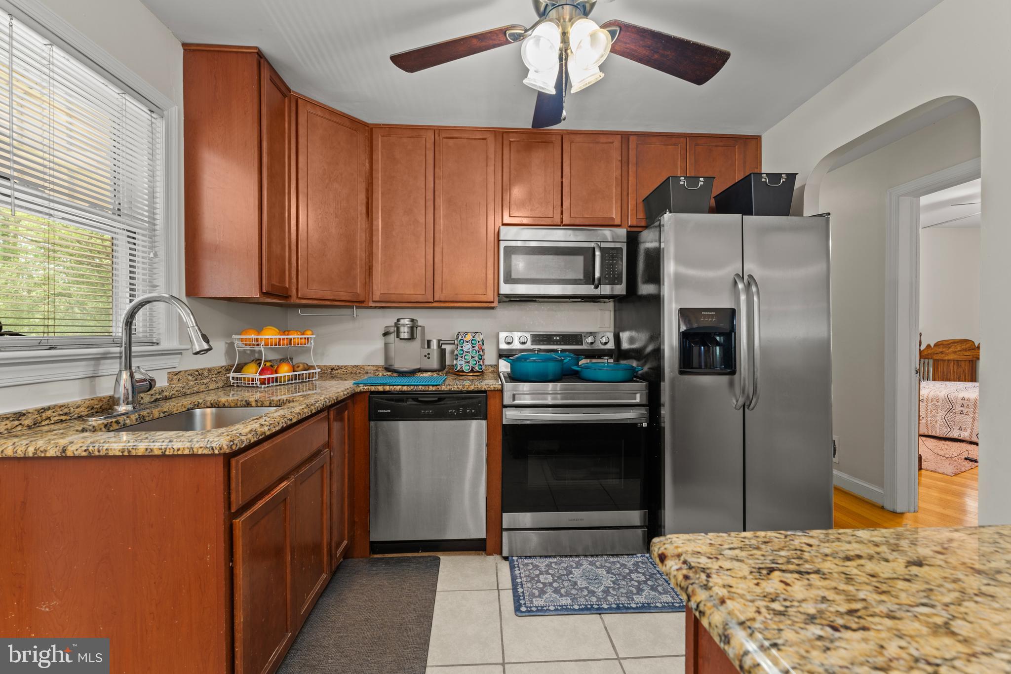 FOREST MANOR - Residential