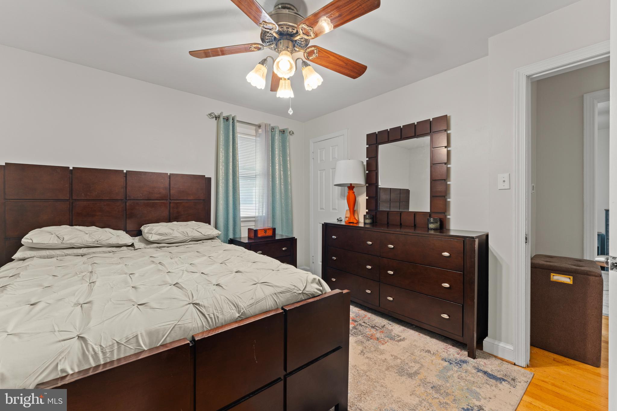 FOREST MANOR - Residential