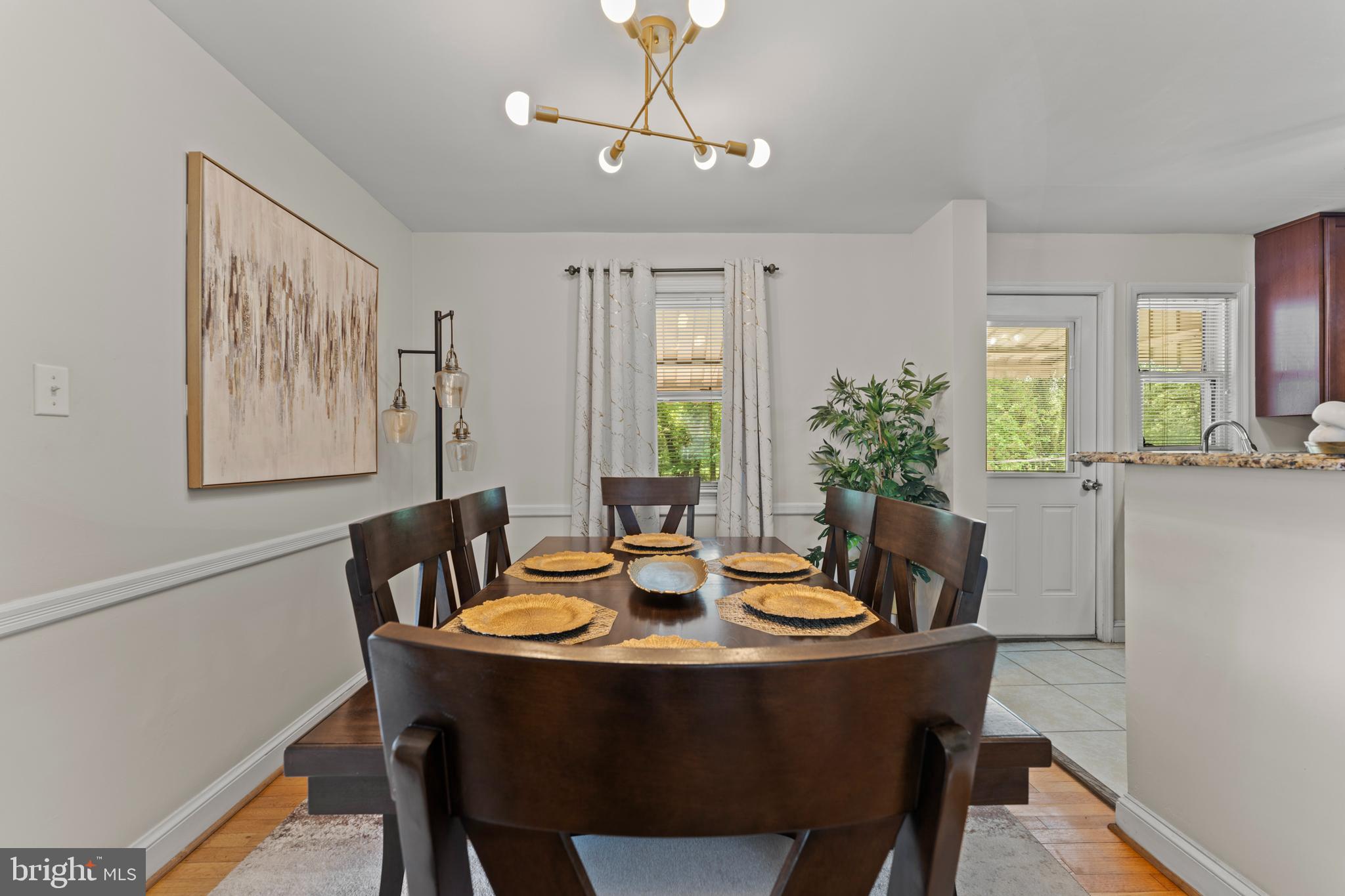 FOREST MANOR - Residential