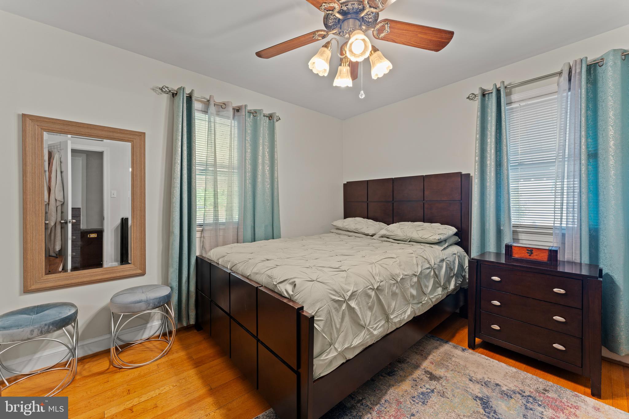 FOREST MANOR - Residential