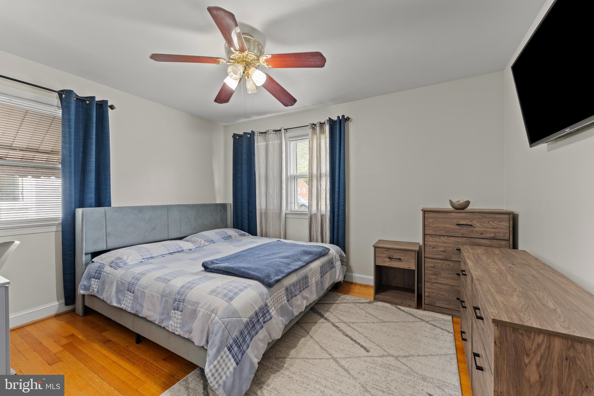 FOREST MANOR - Residential