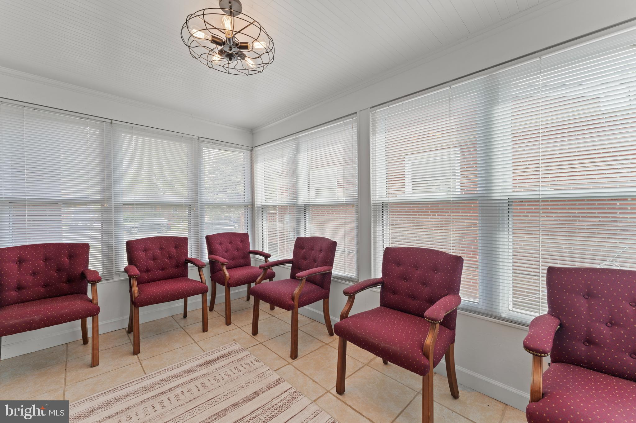 FOREST MANOR - Residential