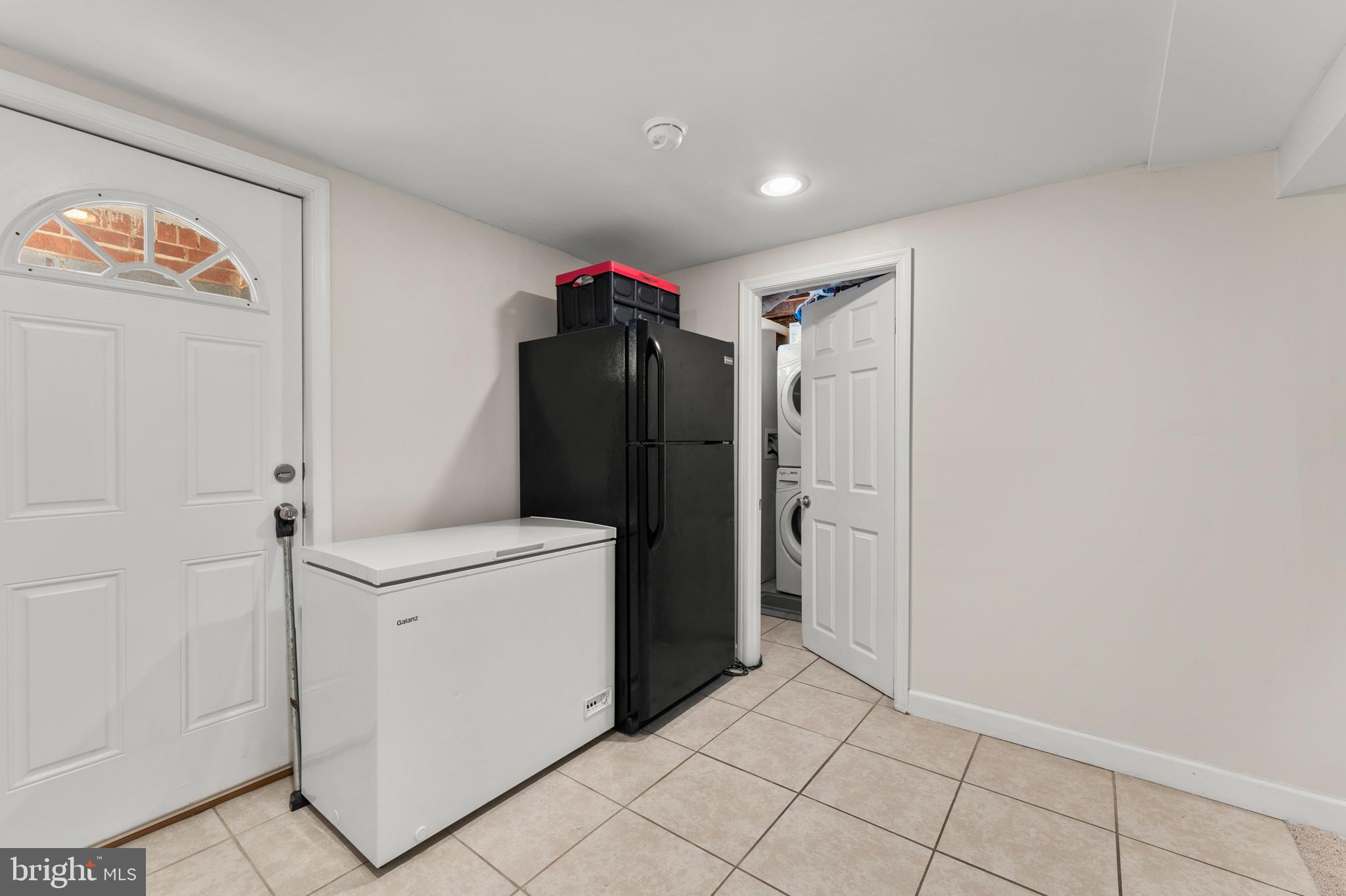 FOREST MANOR - Residential