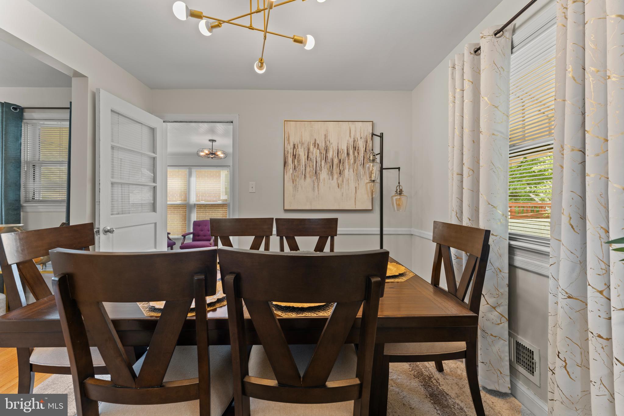 FOREST MANOR - Residential