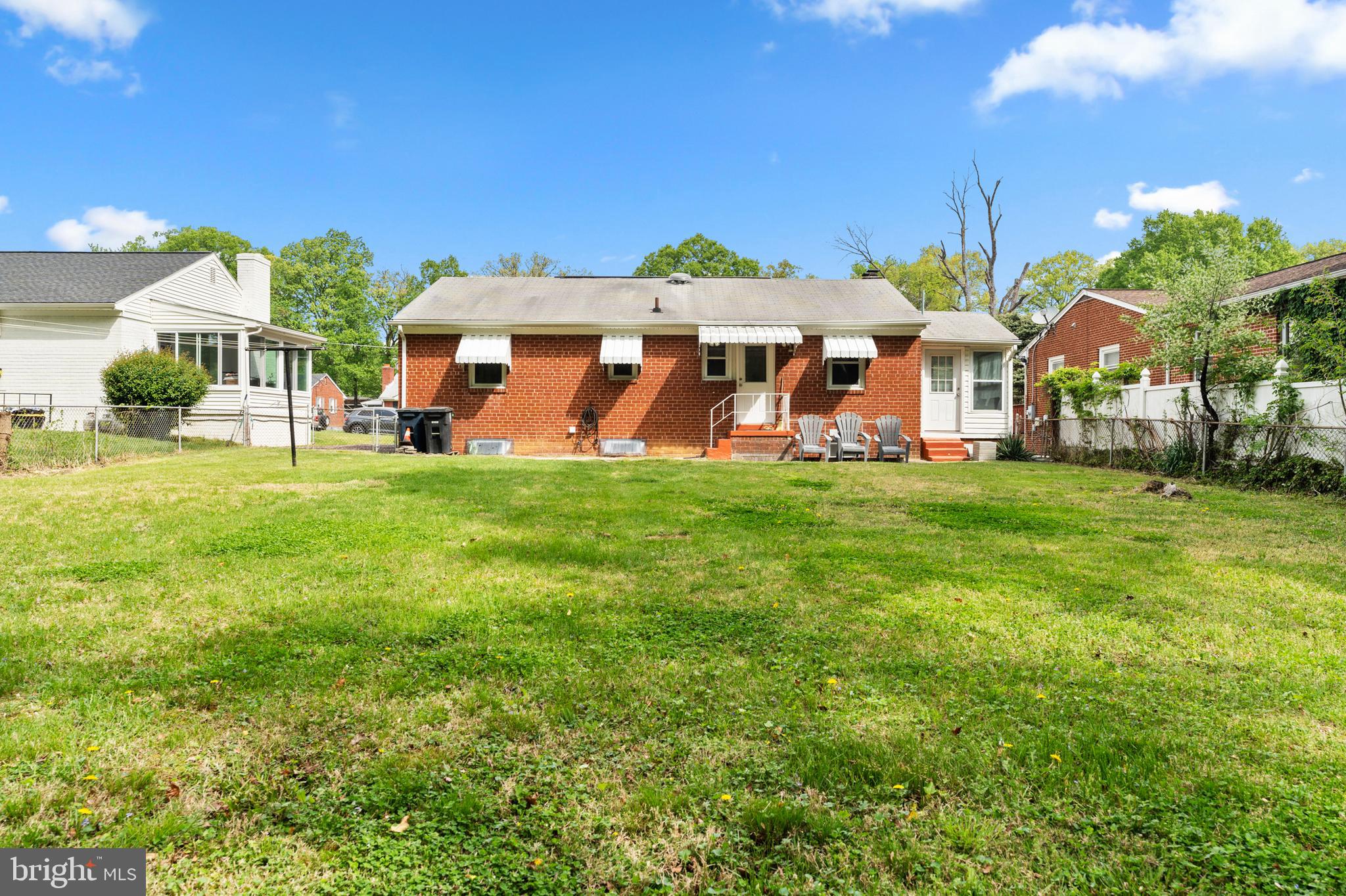 FOREST MANOR - Residential