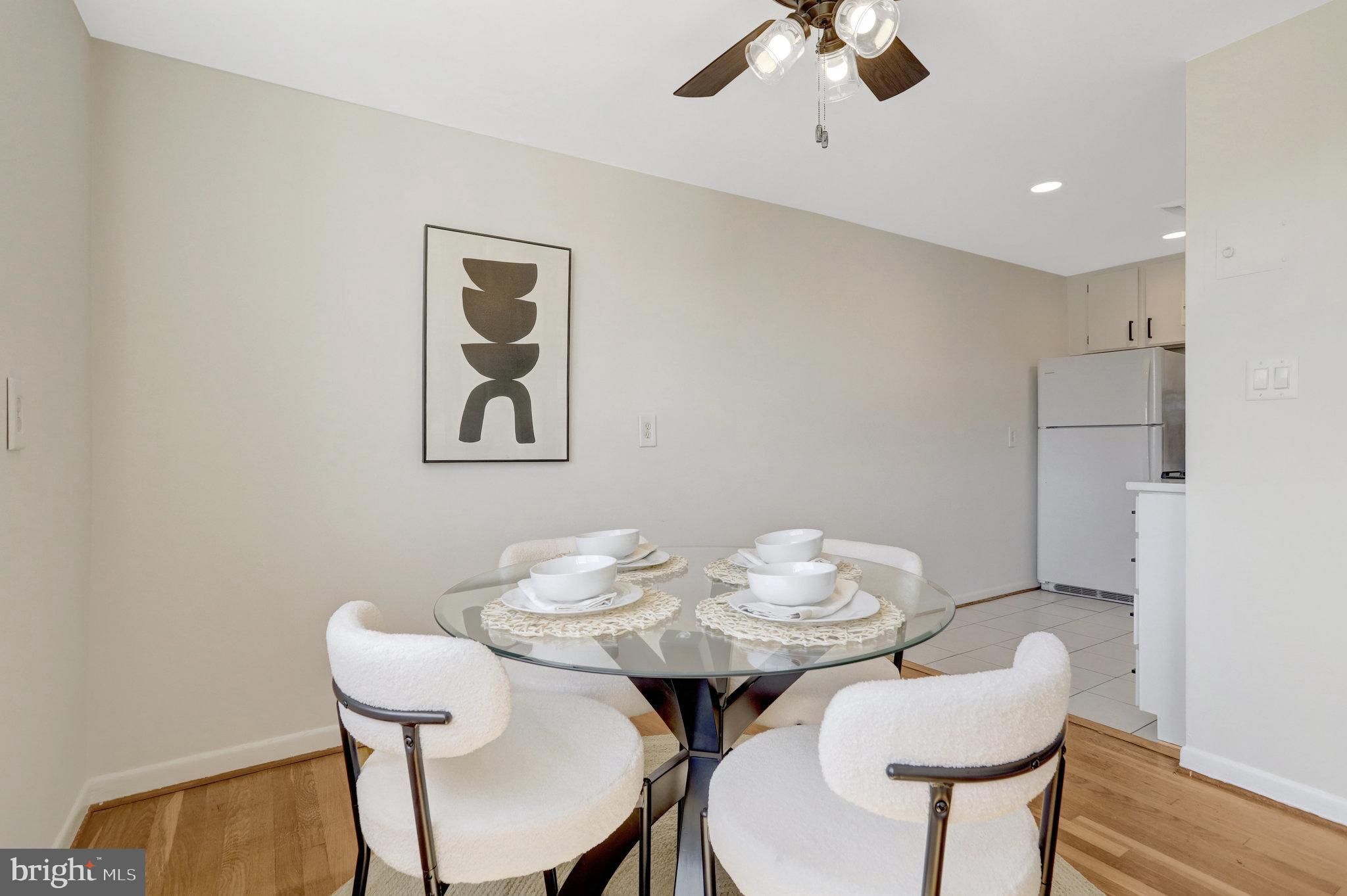 ADAMS HOUSE - Residential