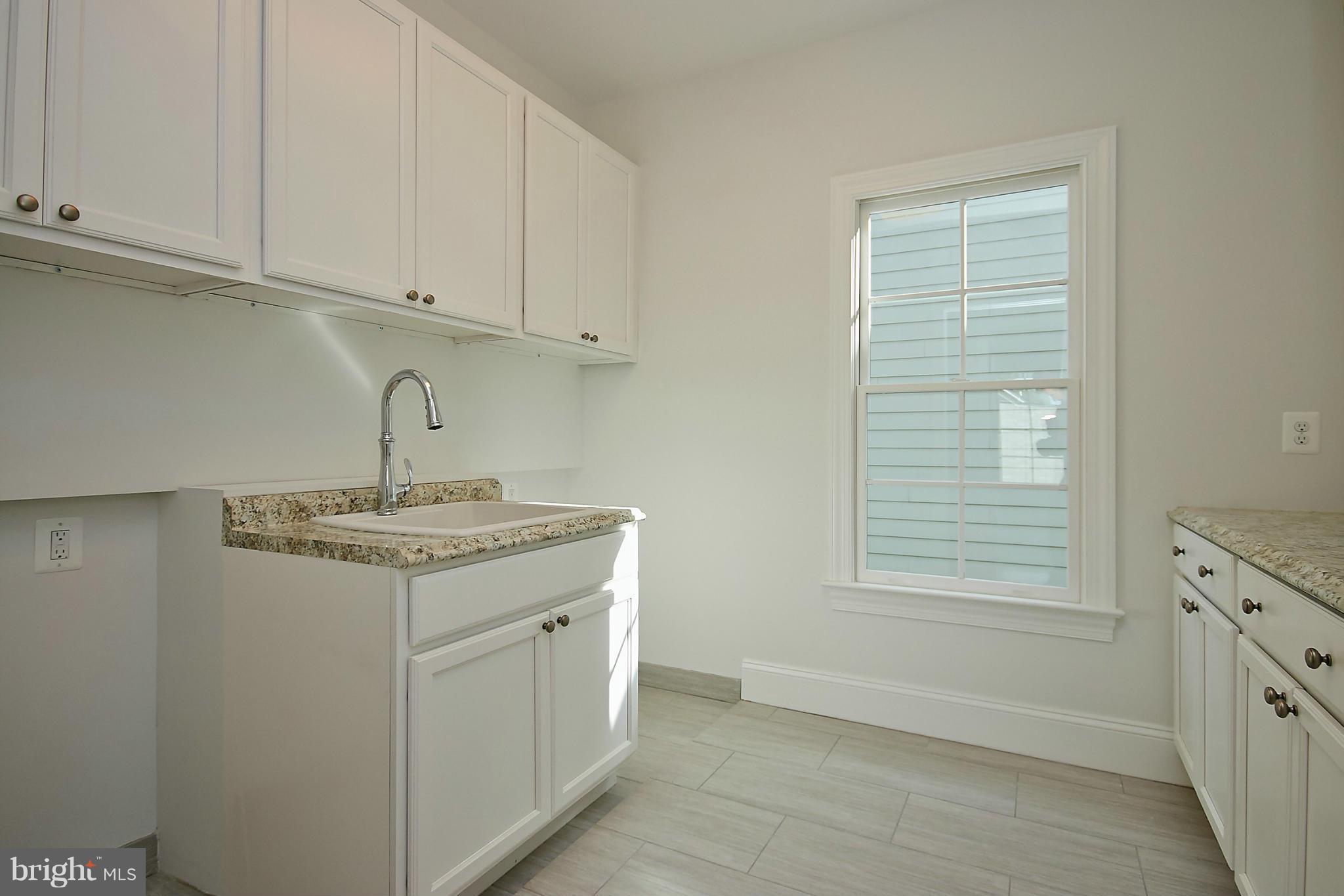 CLARENDON - Residential