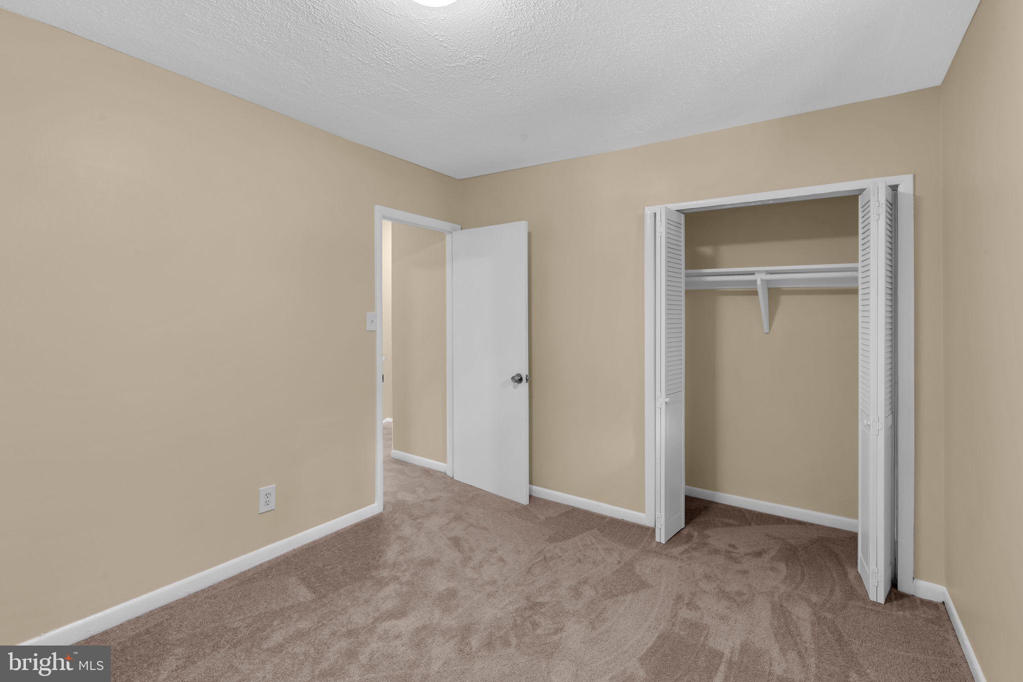 BURTON KNOLLS - Residential