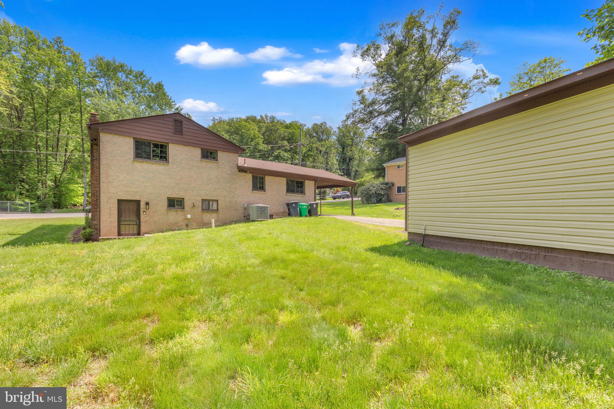 BURTON KNOLLS - Residential