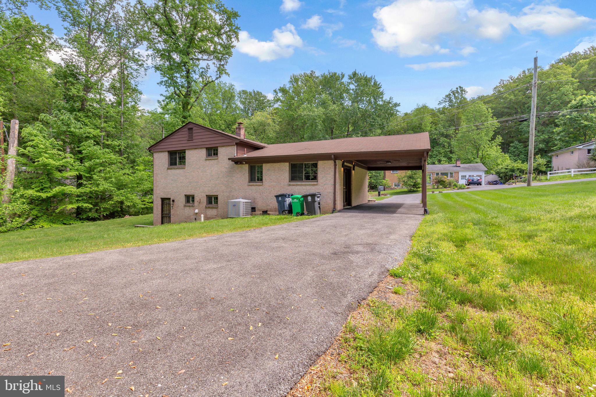 BURTON KNOLLS - Residential