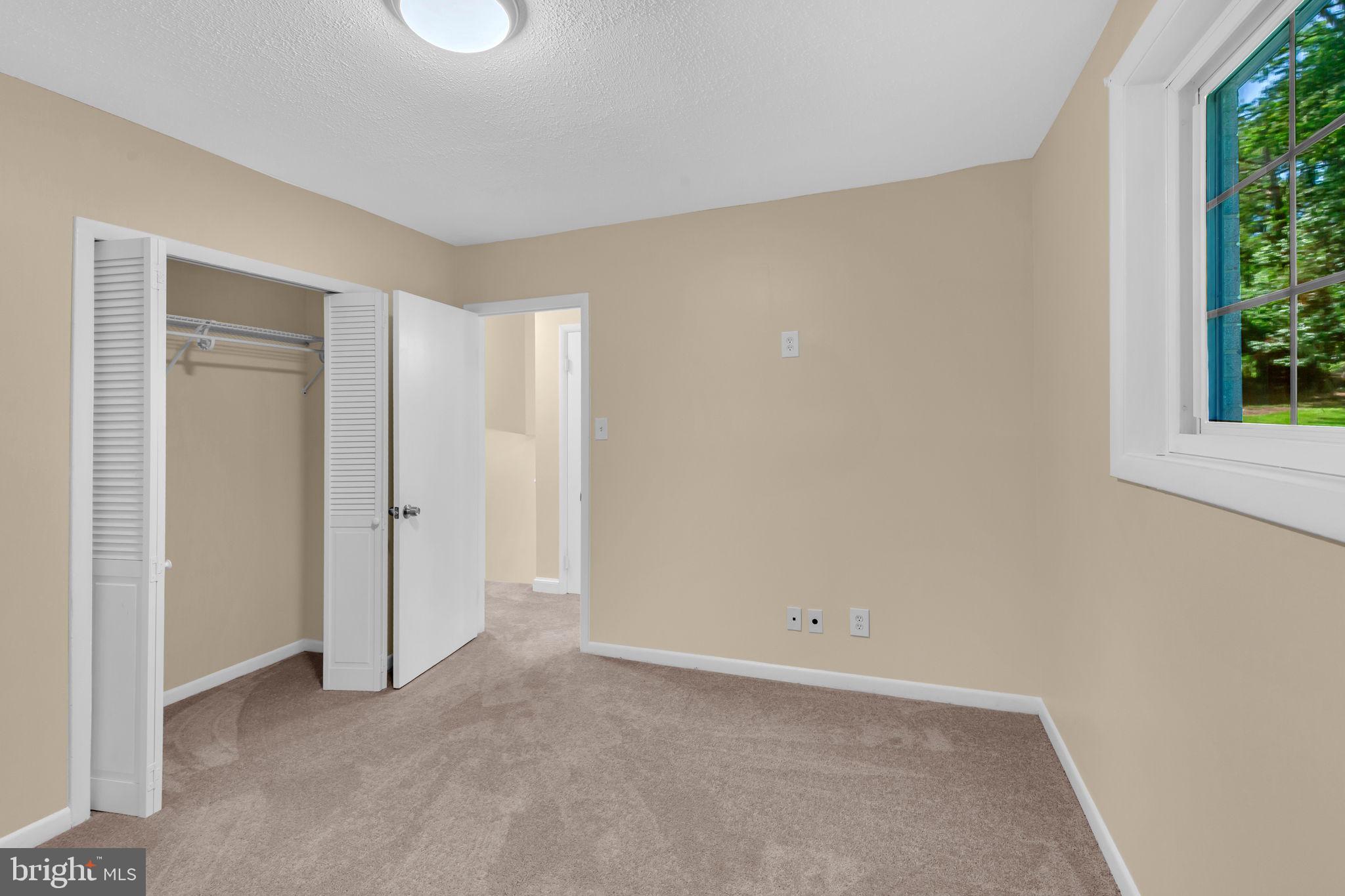 BURTON KNOLLS - Residential