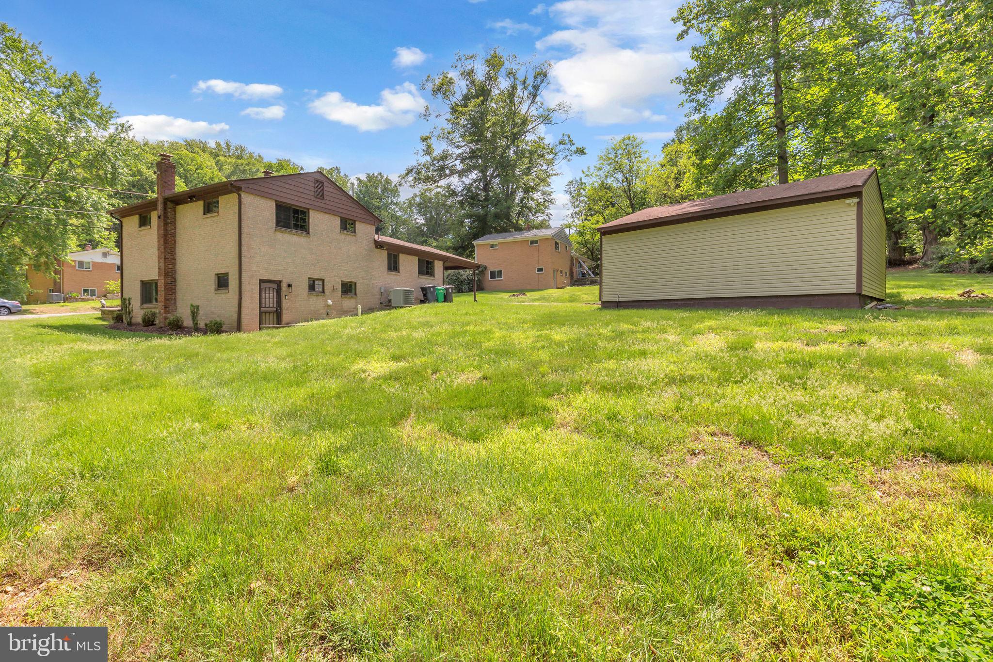 BURTON KNOLLS - Residential