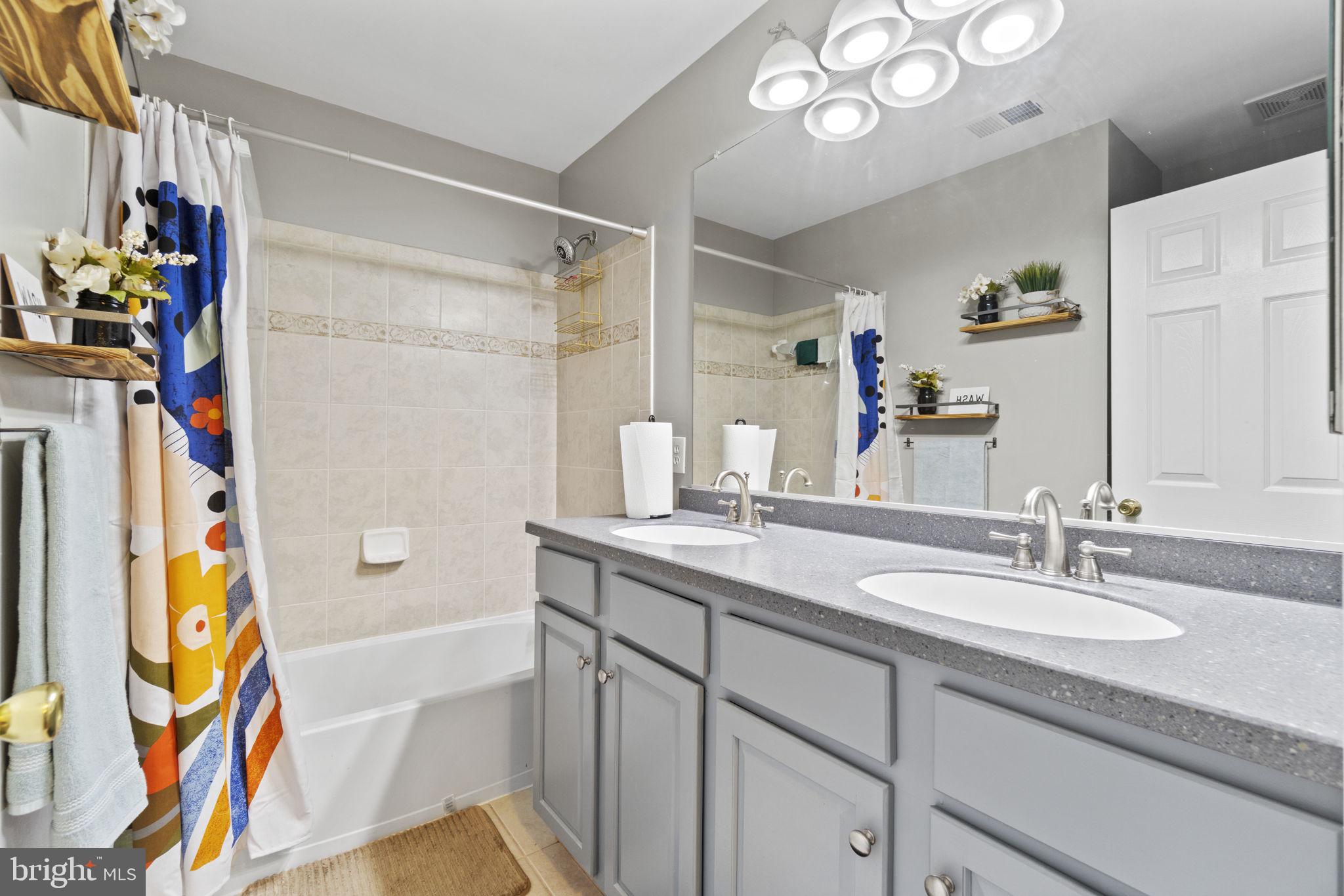 ROSE VALLEY-PLAT EIGHT> - Residential