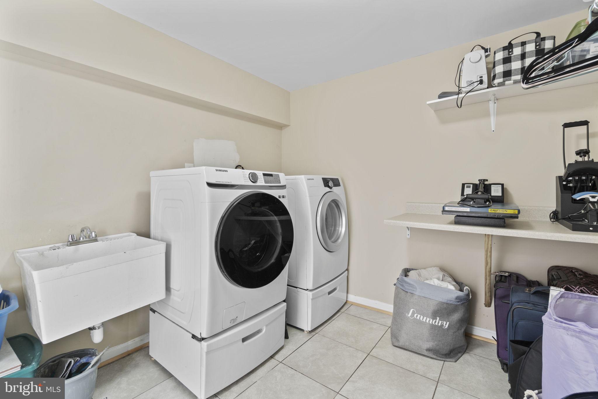 ROSE VALLEY-PLAT EIGHT> - Residential