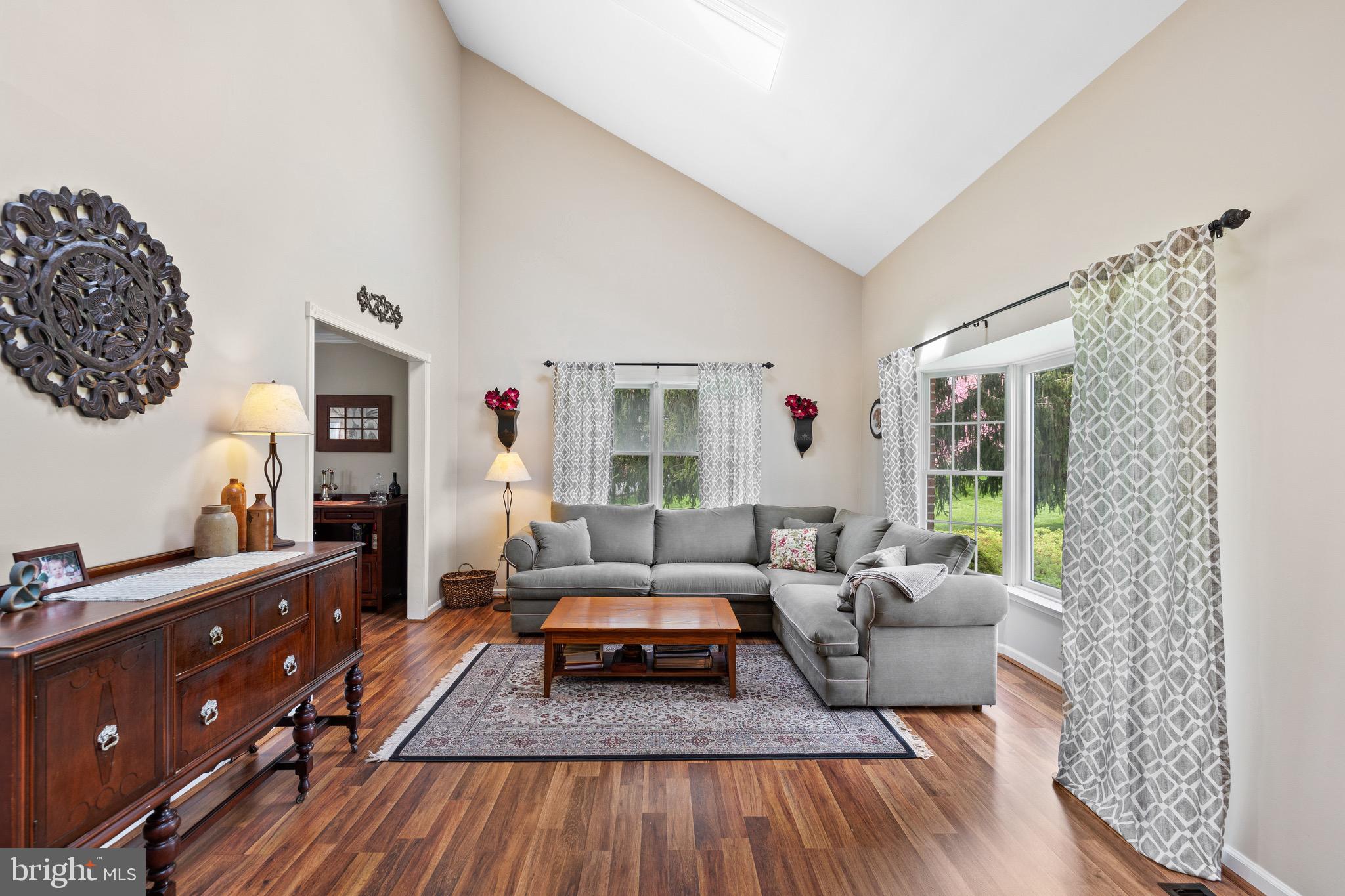 HUNTRIDGE NORTH - Residential