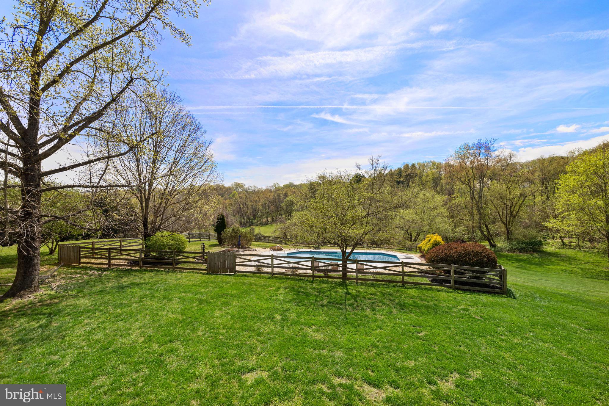 HUNTRIDGE NORTH - Residential