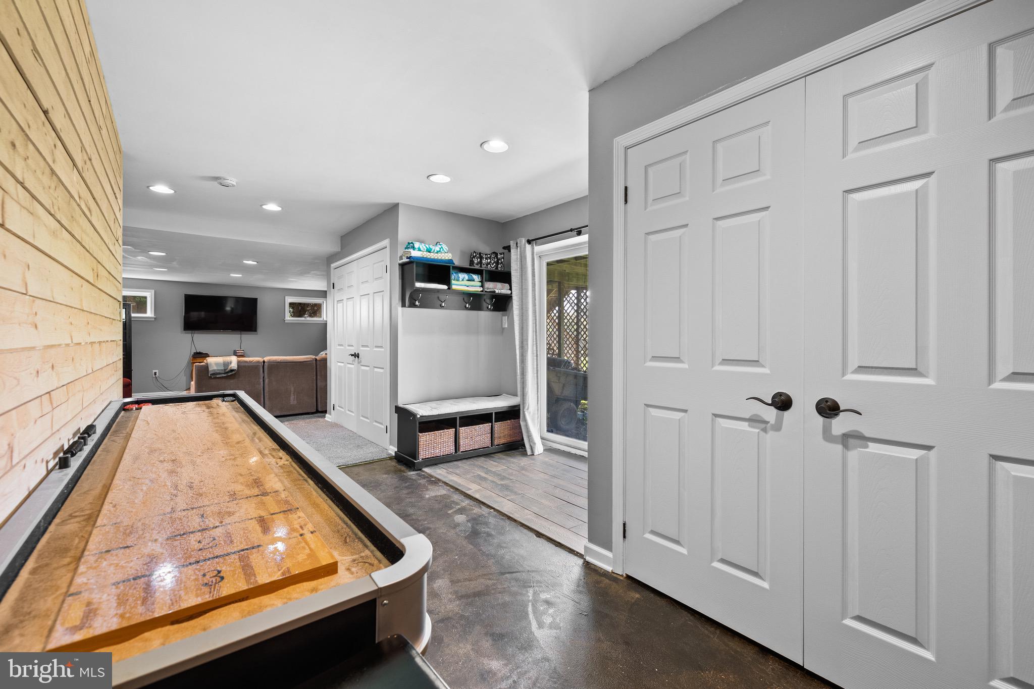 HUNTRIDGE NORTH - Residential