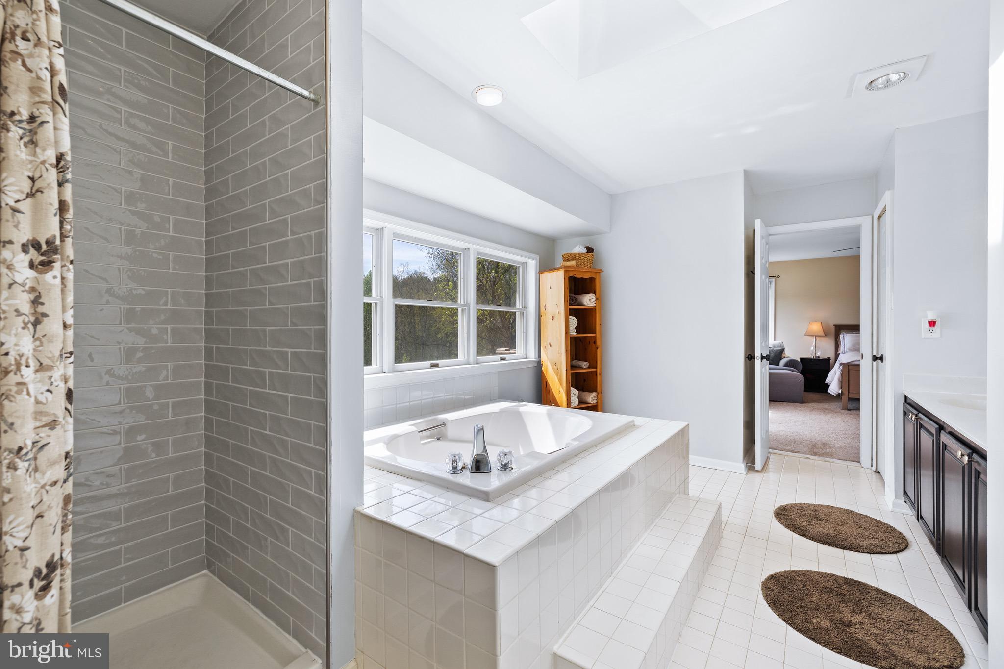 HUNTRIDGE NORTH - Residential