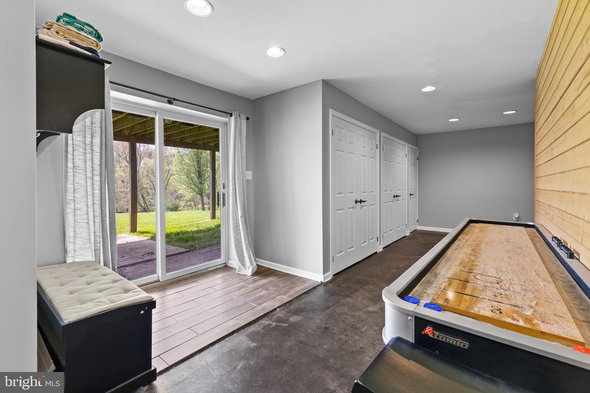 HUNTRIDGE NORTH - Residential