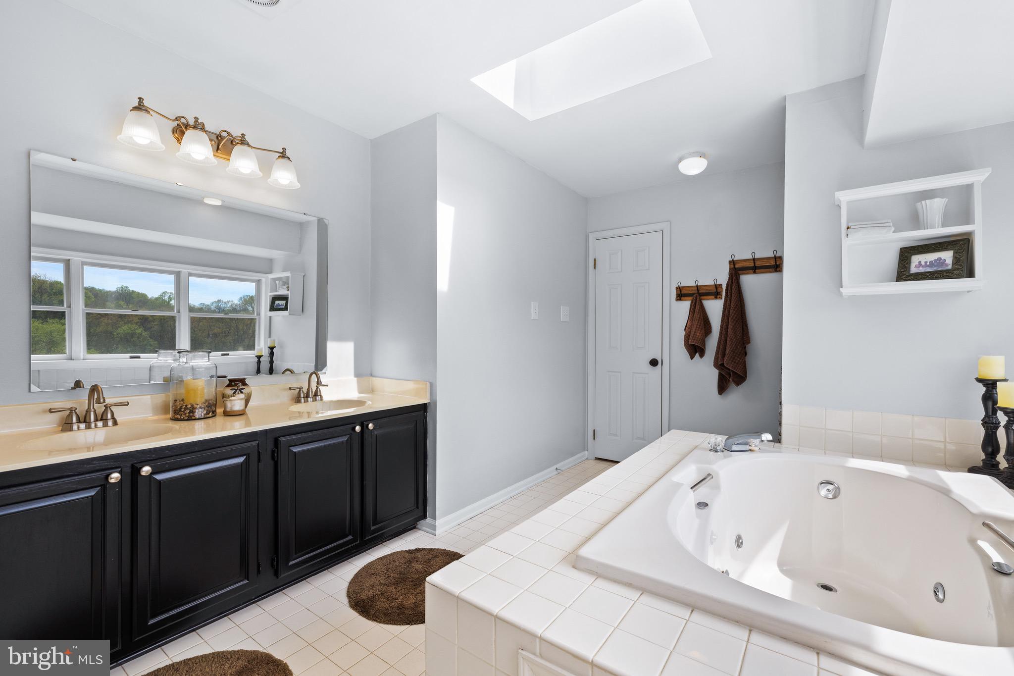 HUNTRIDGE NORTH - Residential