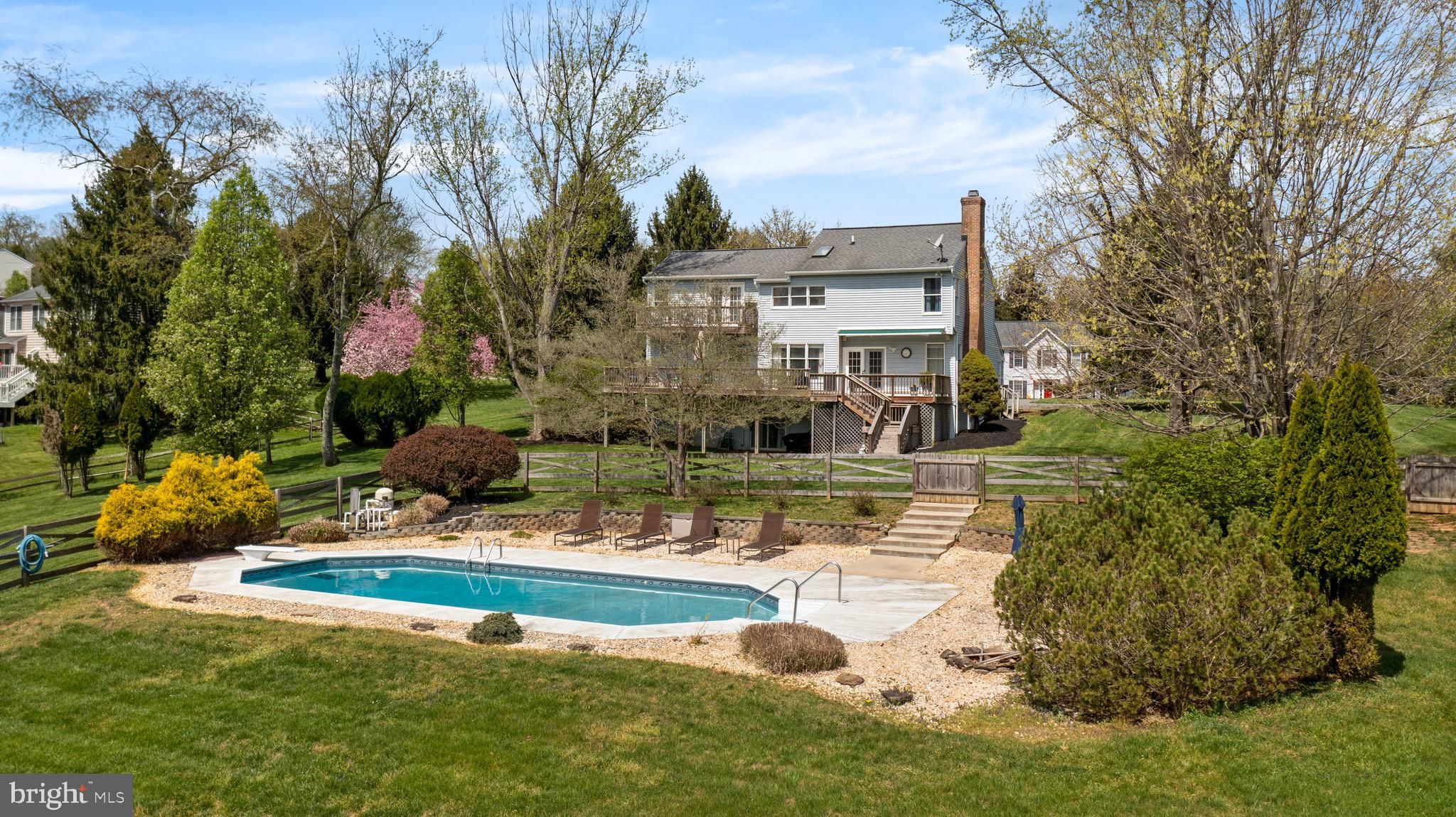 HUNTRIDGE NORTH - Residential