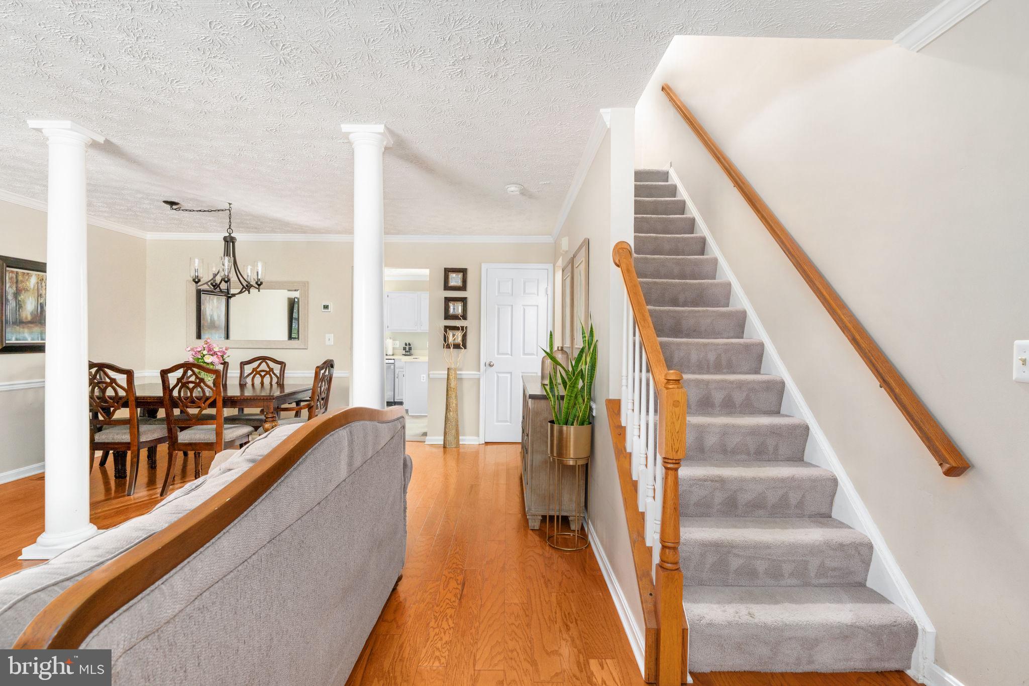 406 ROVER COURT