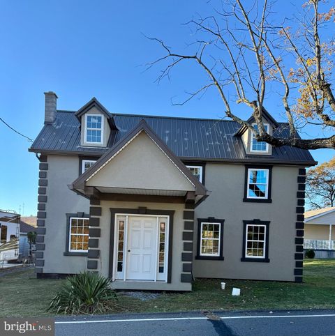 Photo of 31 Upper Beechwood Avenue, POTTSVILLE, PA 17901 (MLS # PASK2024162)