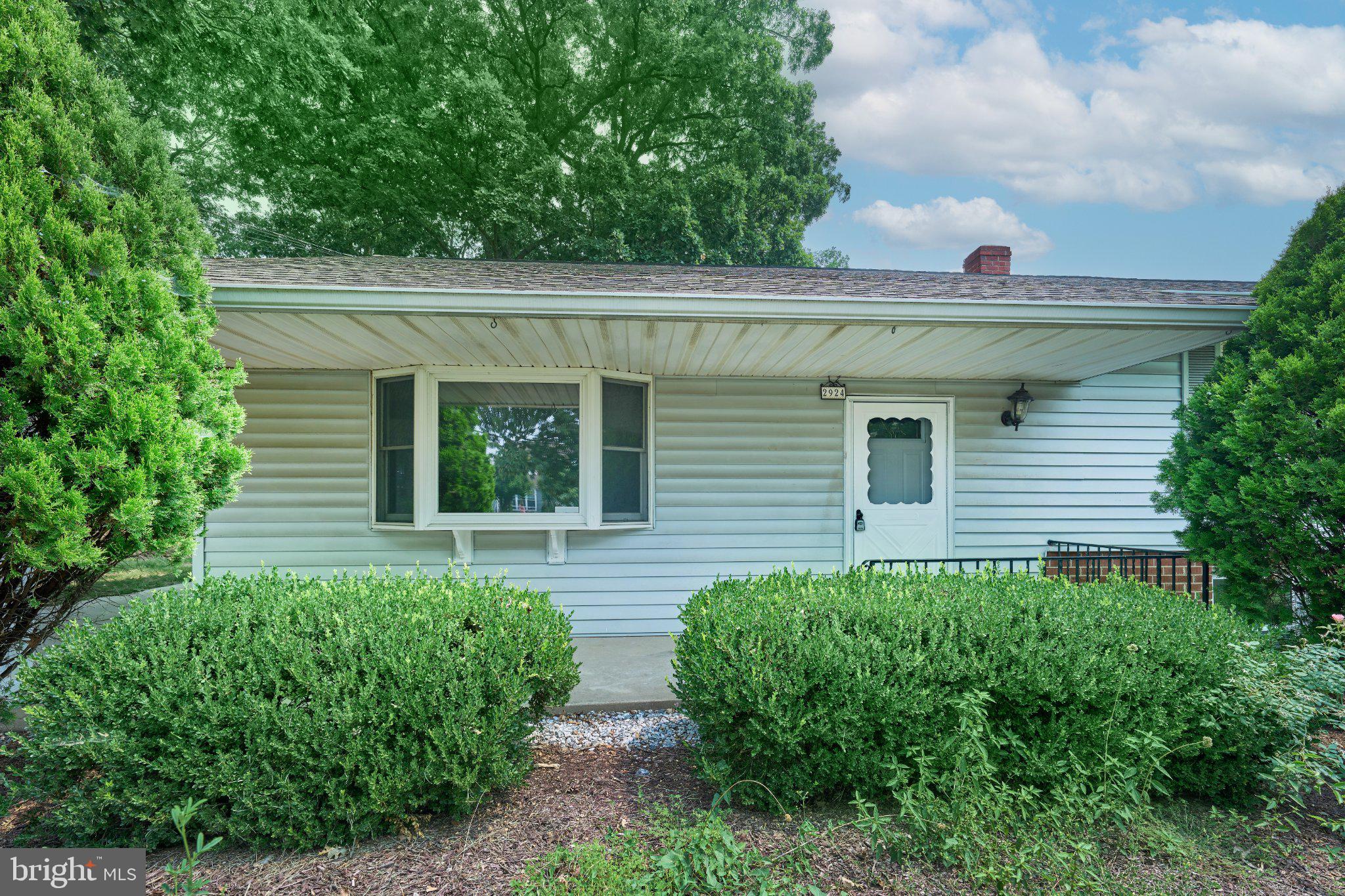 2924 GRACEFIELD ROAD