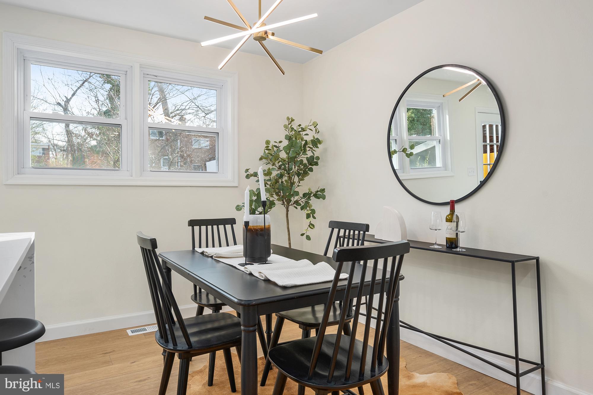 WOOD MANOR - Residential