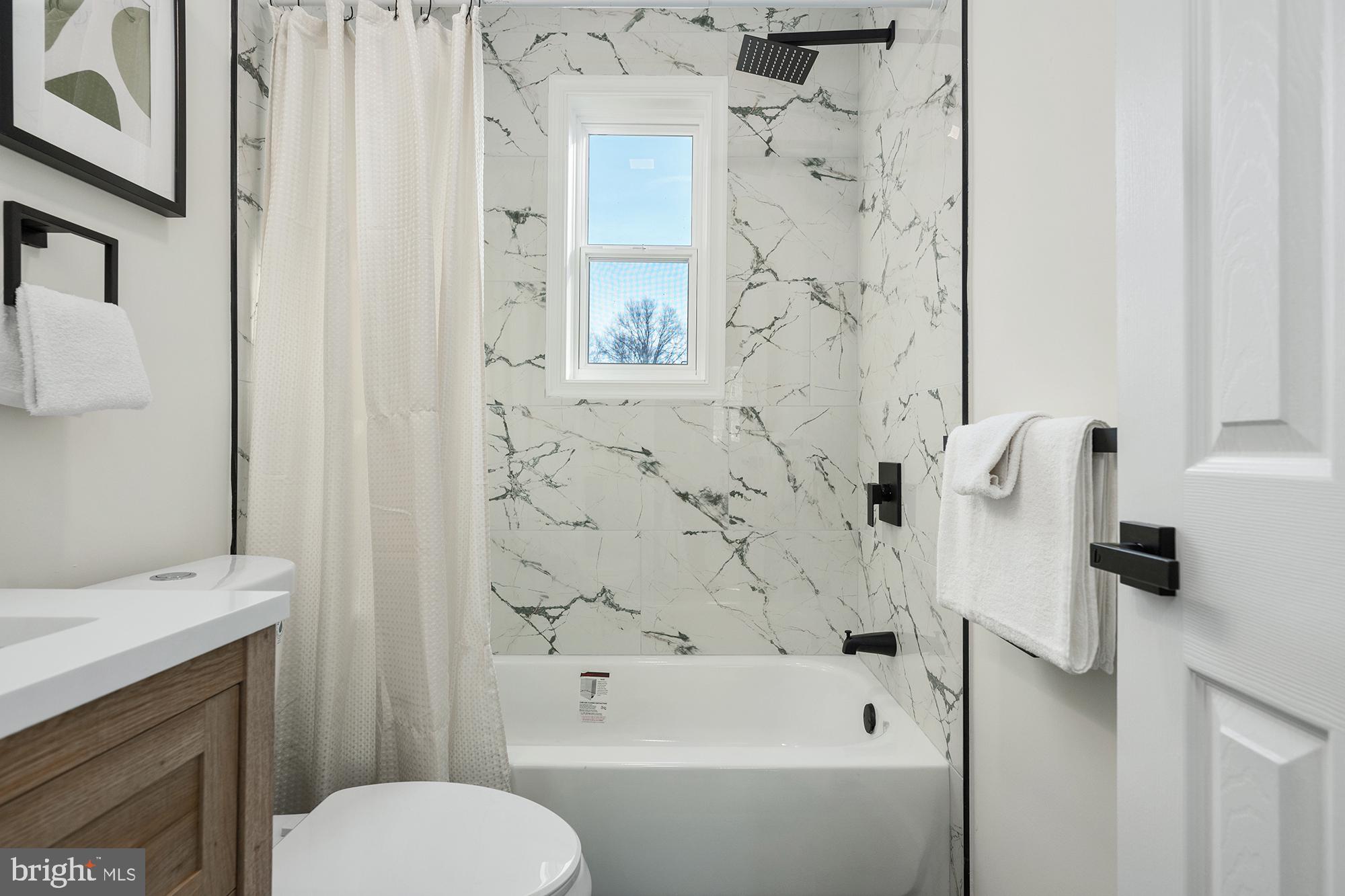 WOOD MANOR - Residential