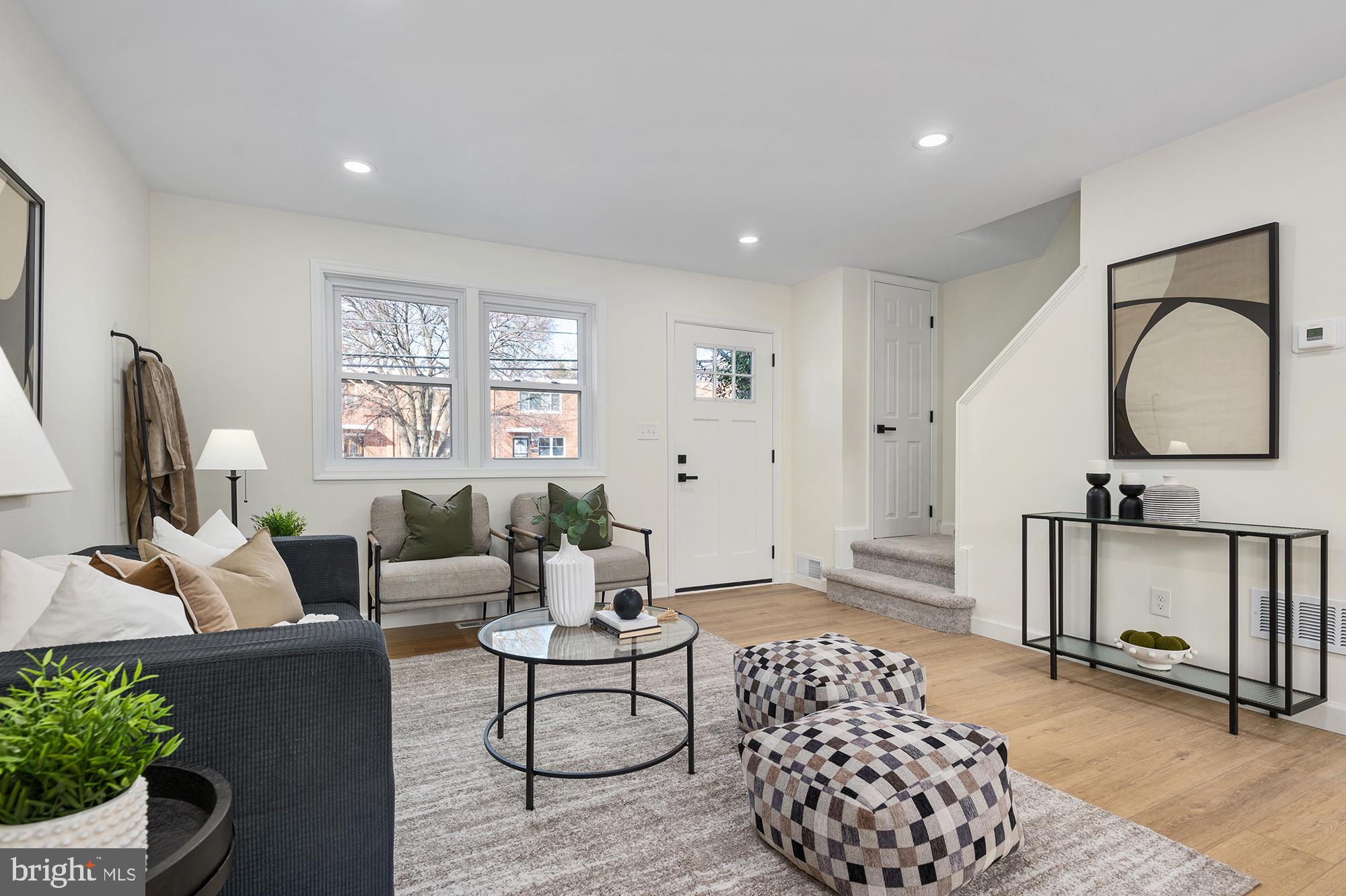 WOOD MANOR - Residential