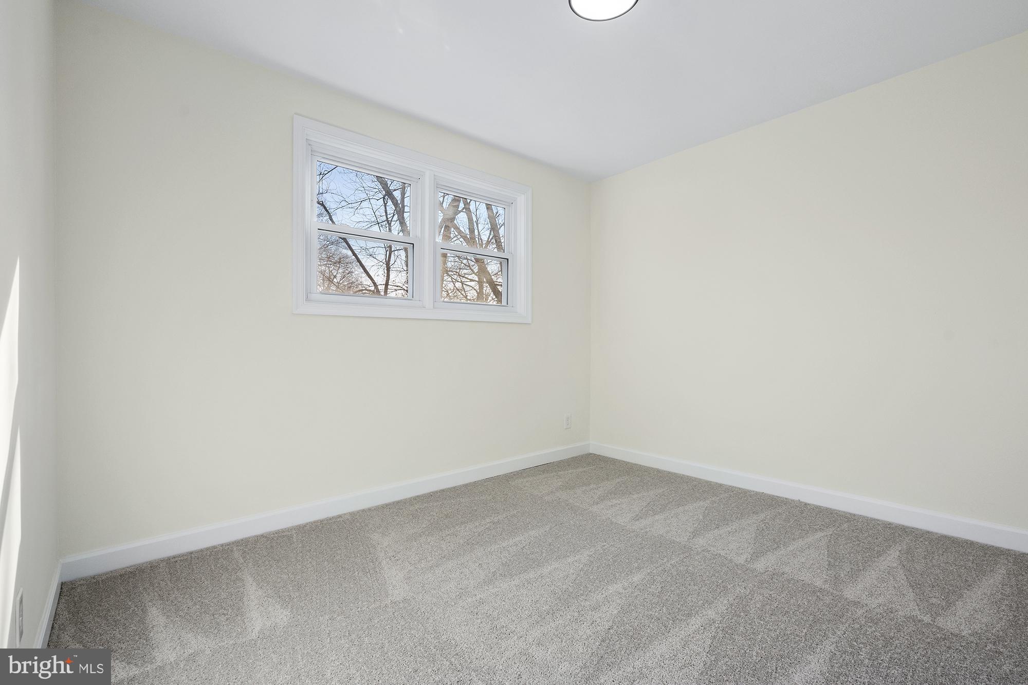 WOOD MANOR - Residential