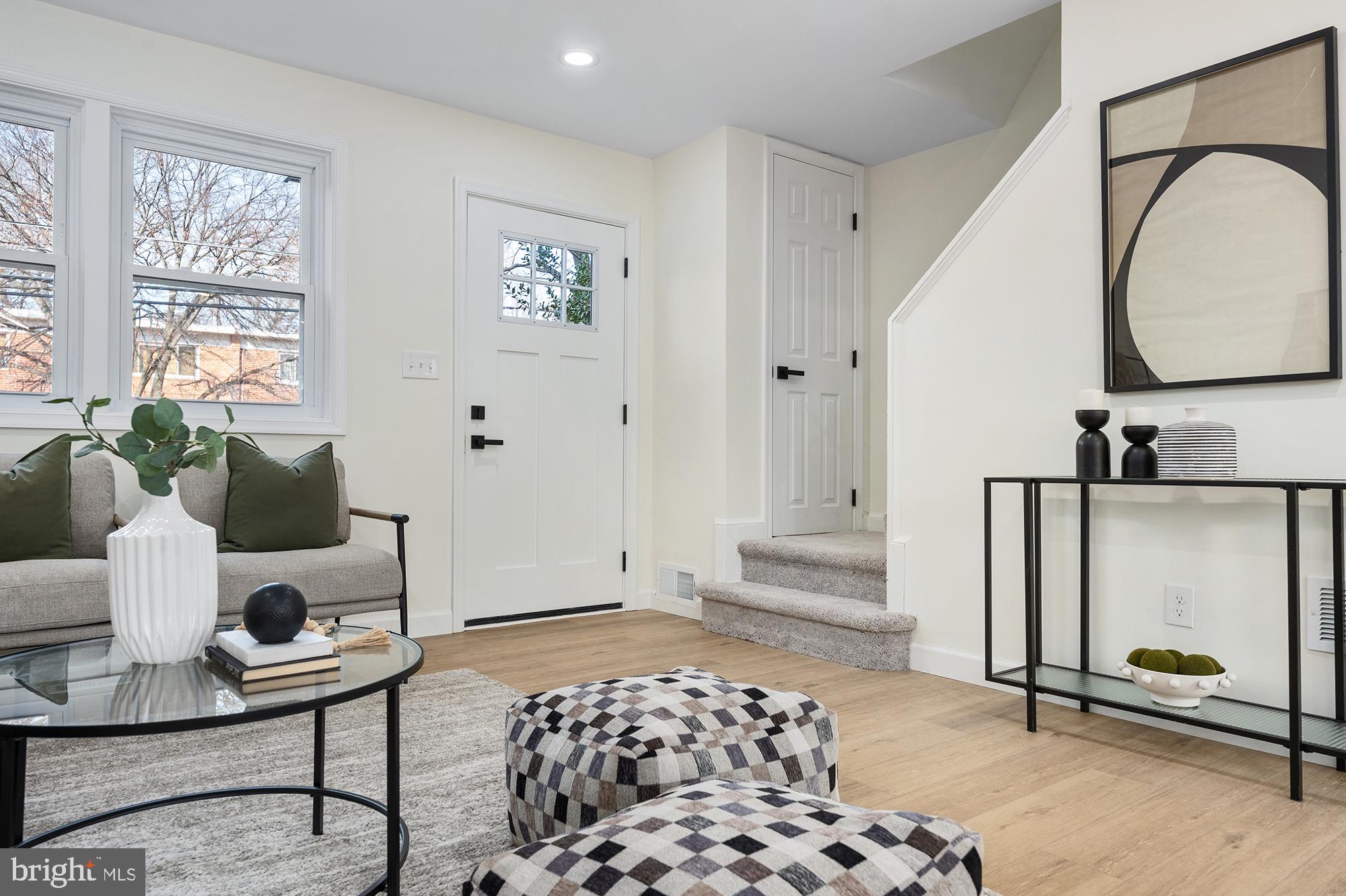 WOOD MANOR - Residential