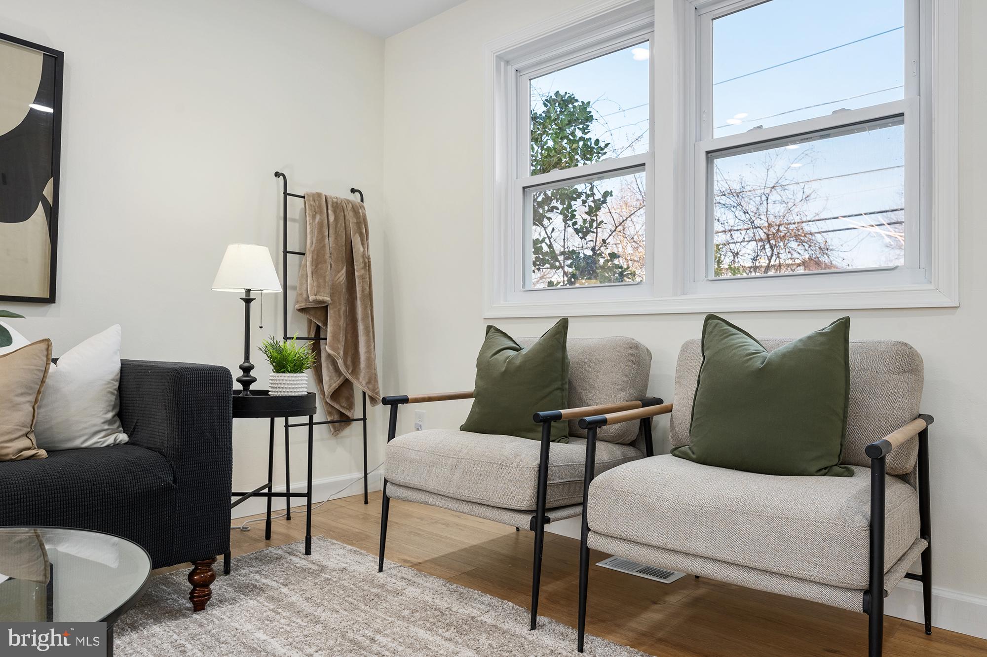 WOOD MANOR - Residential