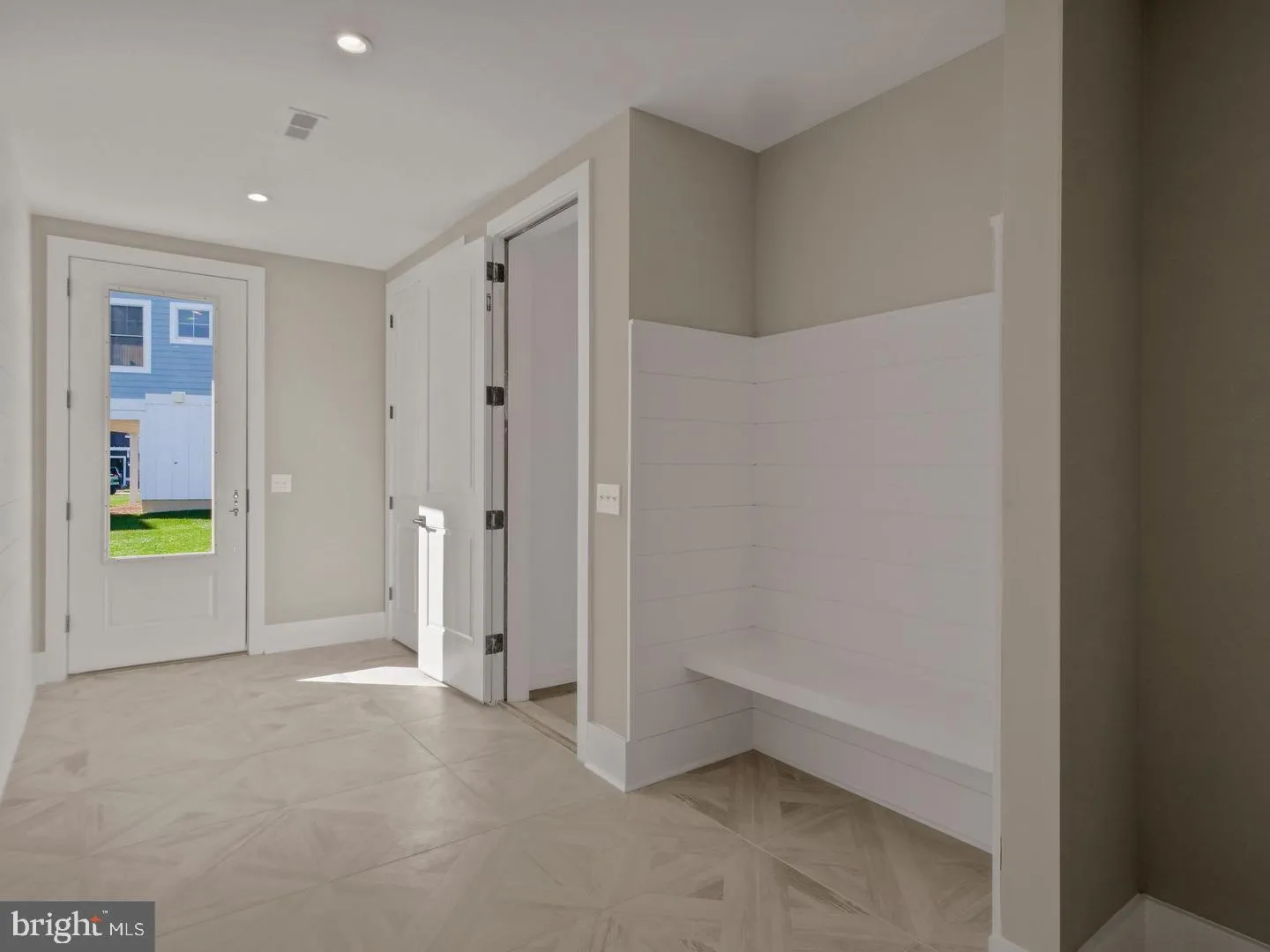 Millsboro, Delaware 19966, United States, 6 Bedrooms Bedrooms, ,6 BathroomsBathrooms,Residential,Pending,25126