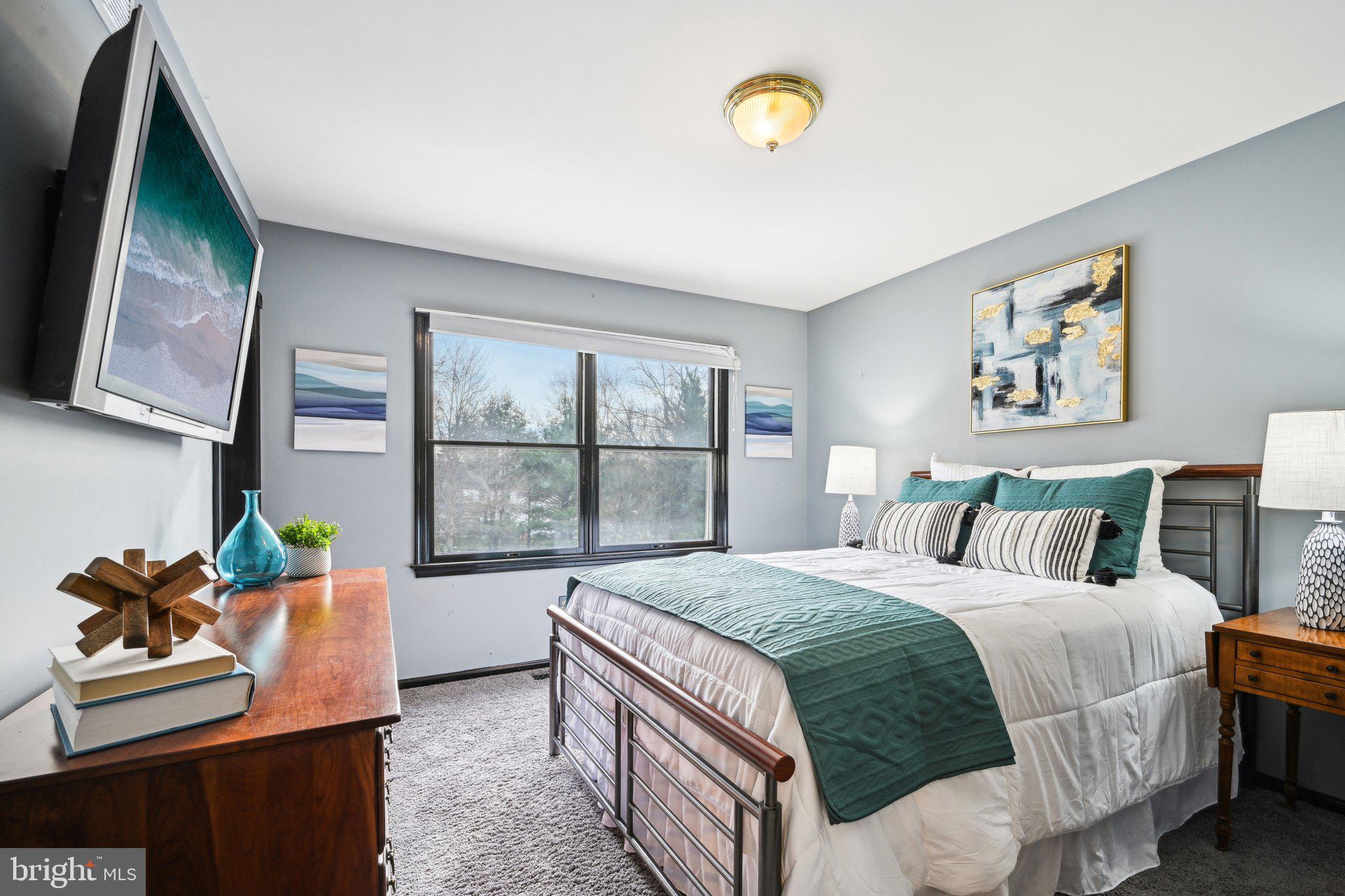 DOYLESTOWN KNOLL - Residential