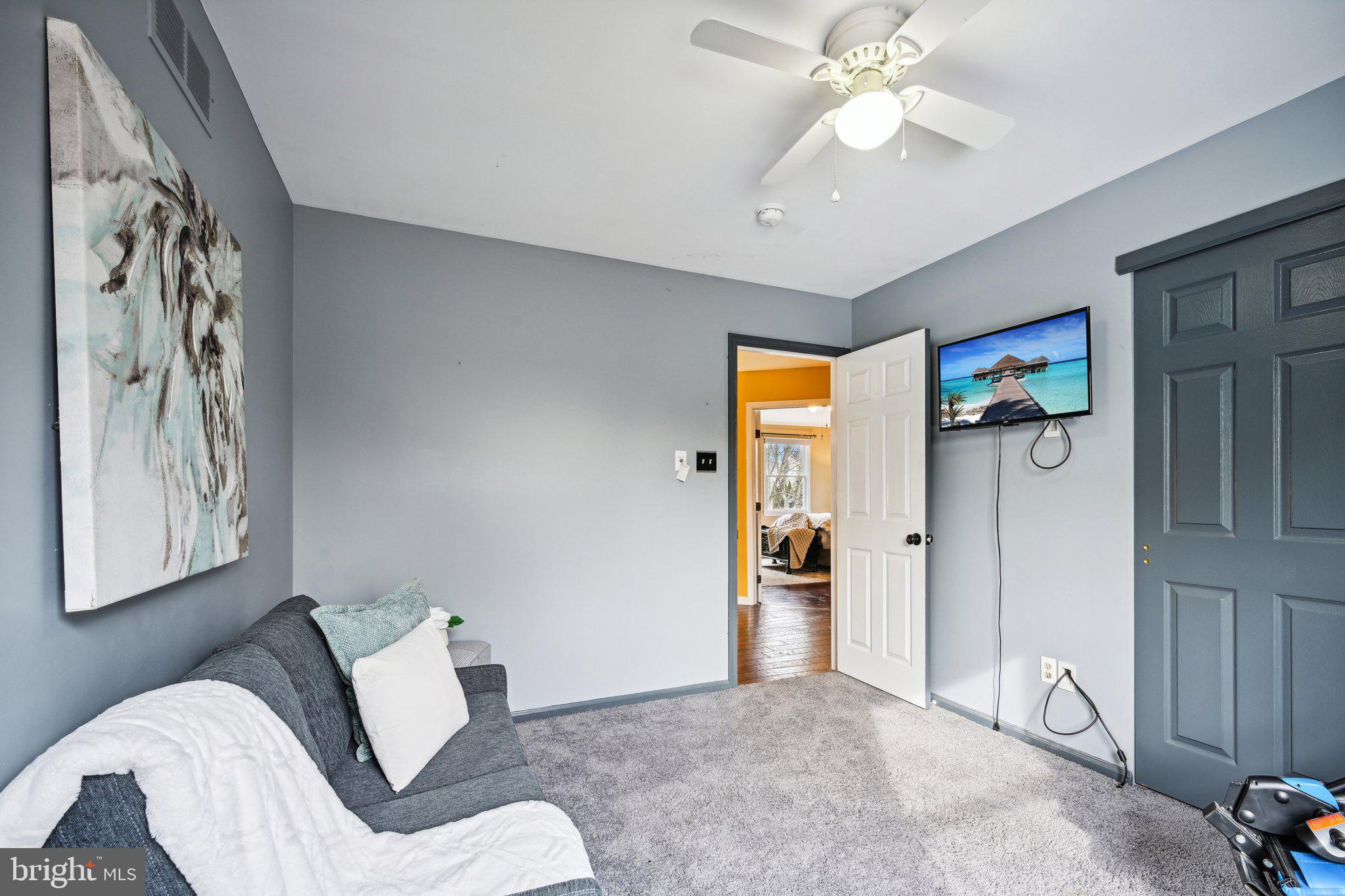 DOYLESTOWN KNOLL - Residential