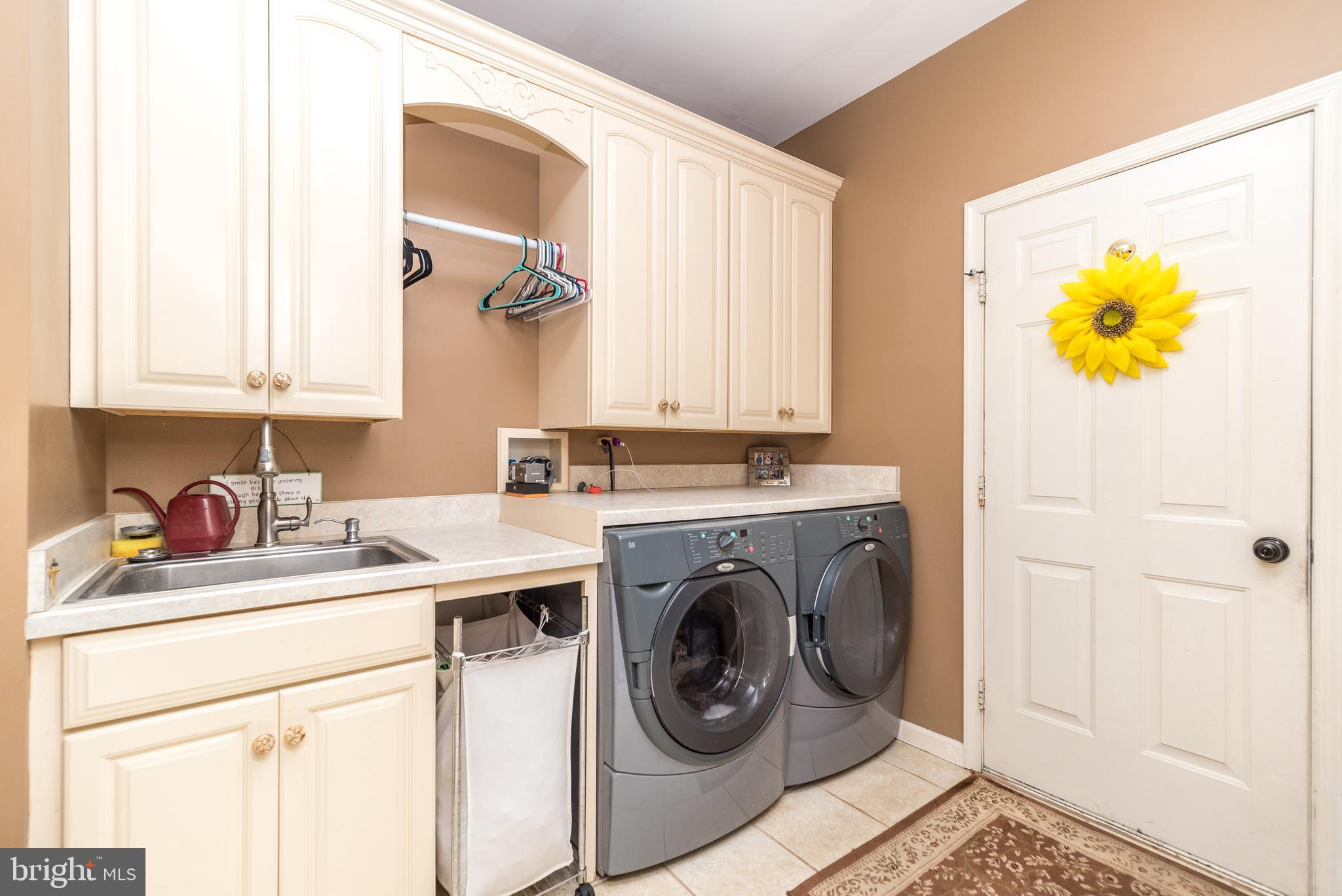 DOYLESTOWN KNOLL - Residential