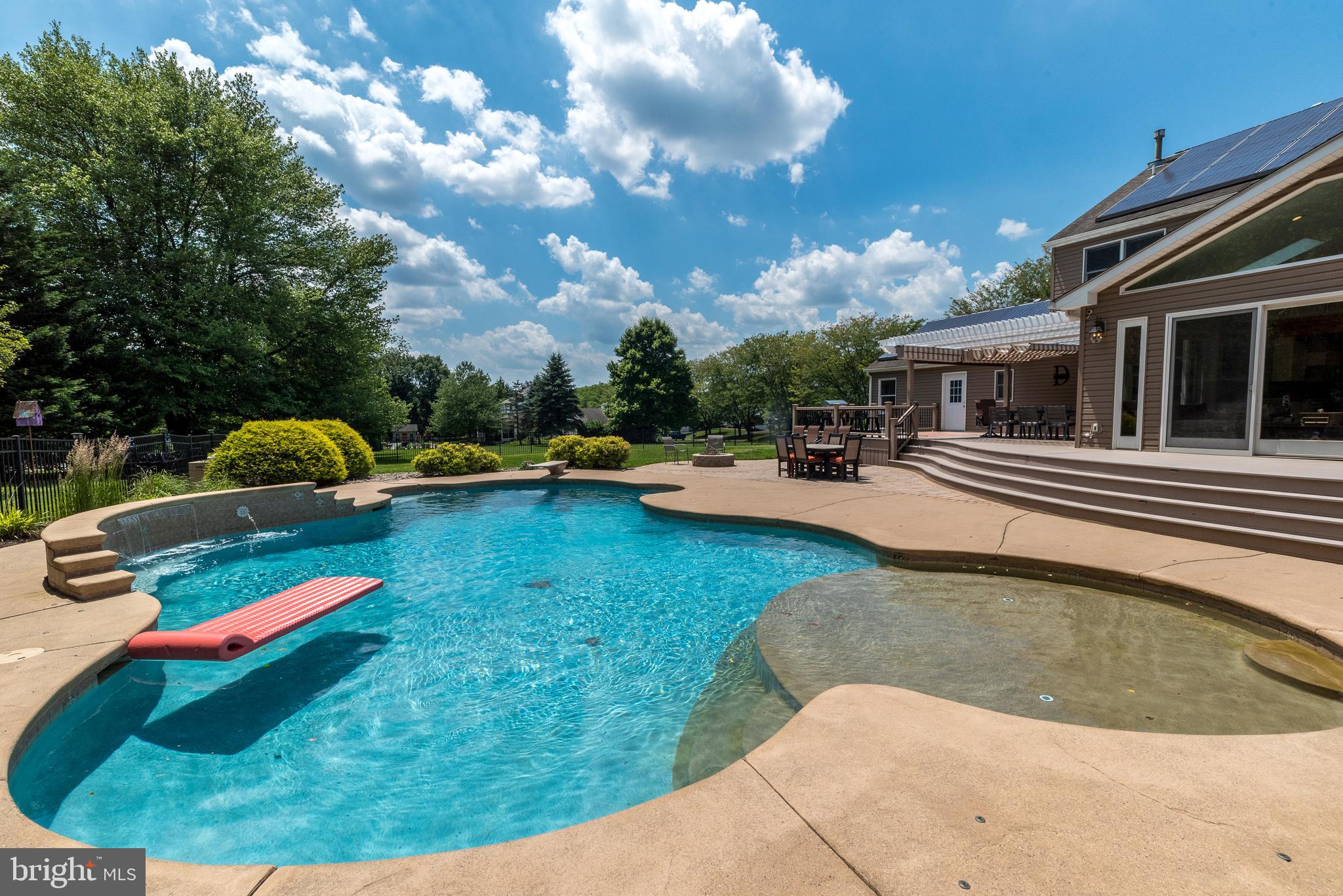 DOYLESTOWN KNOLL - Residential