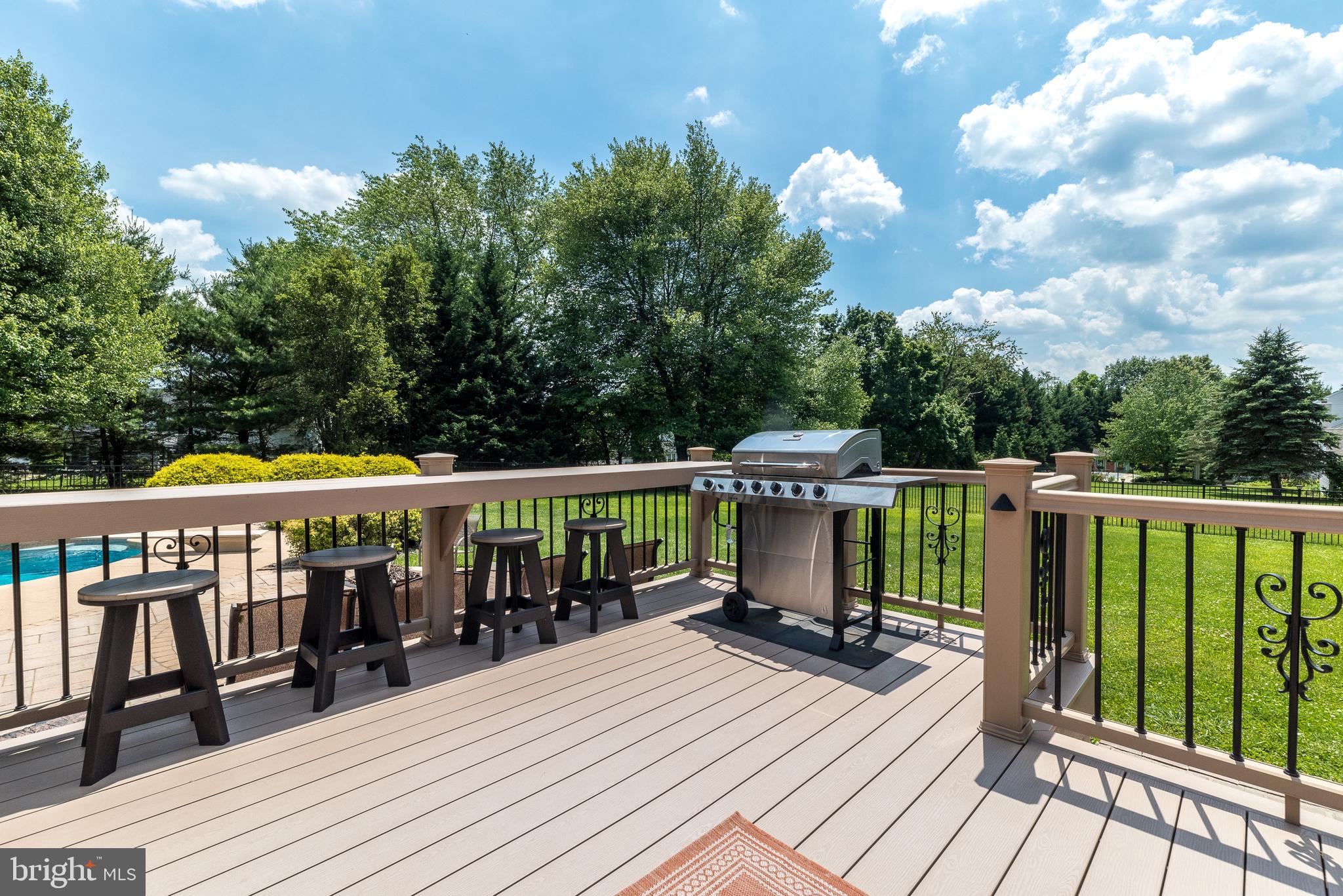 DOYLESTOWN KNOLL - Residential