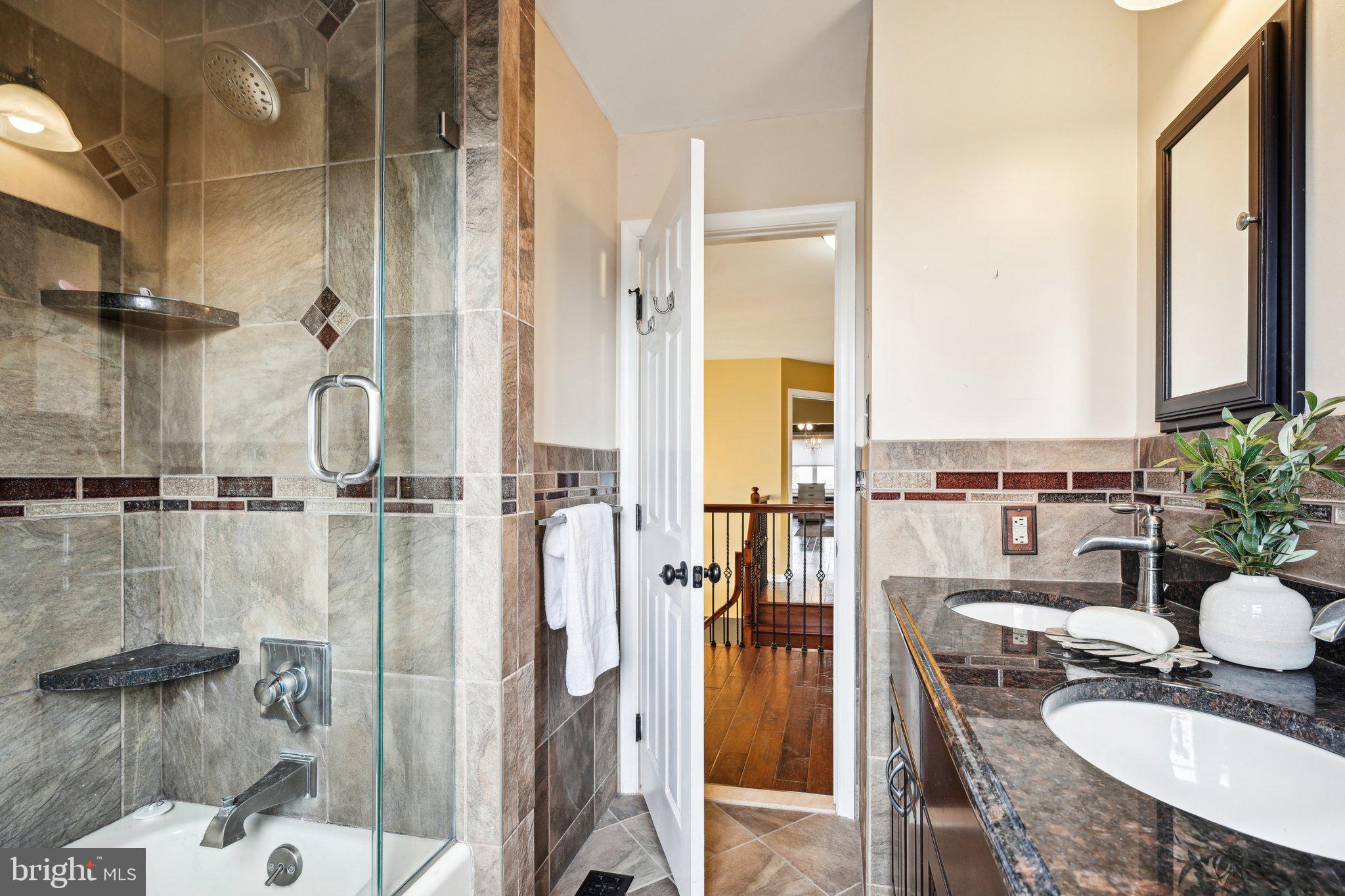 DOYLESTOWN KNOLL - Residential