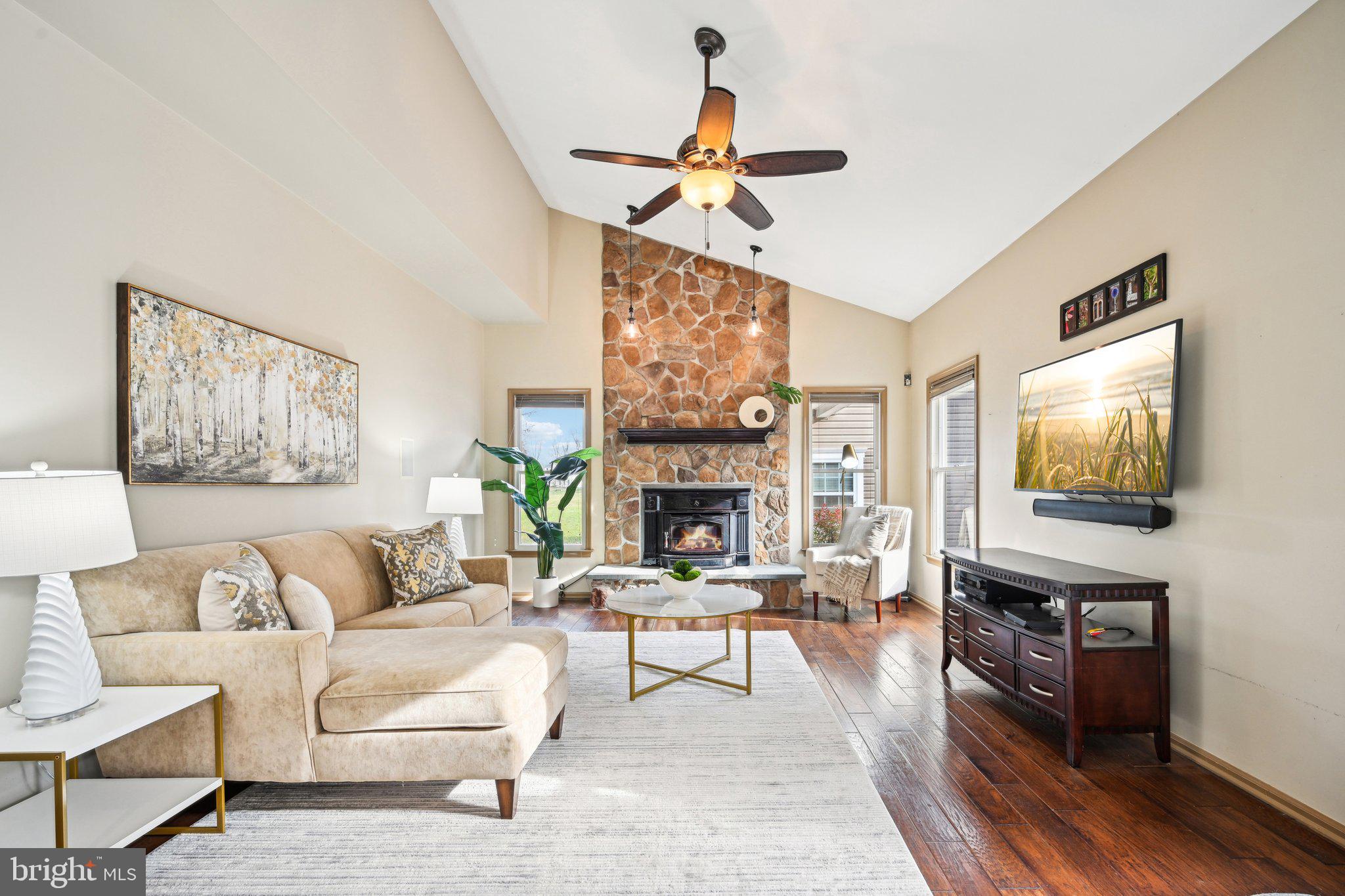 DOYLESTOWN KNOLL - Residential