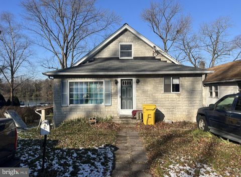 13 BEACH ROAD GLEN BURNIE MD 21060