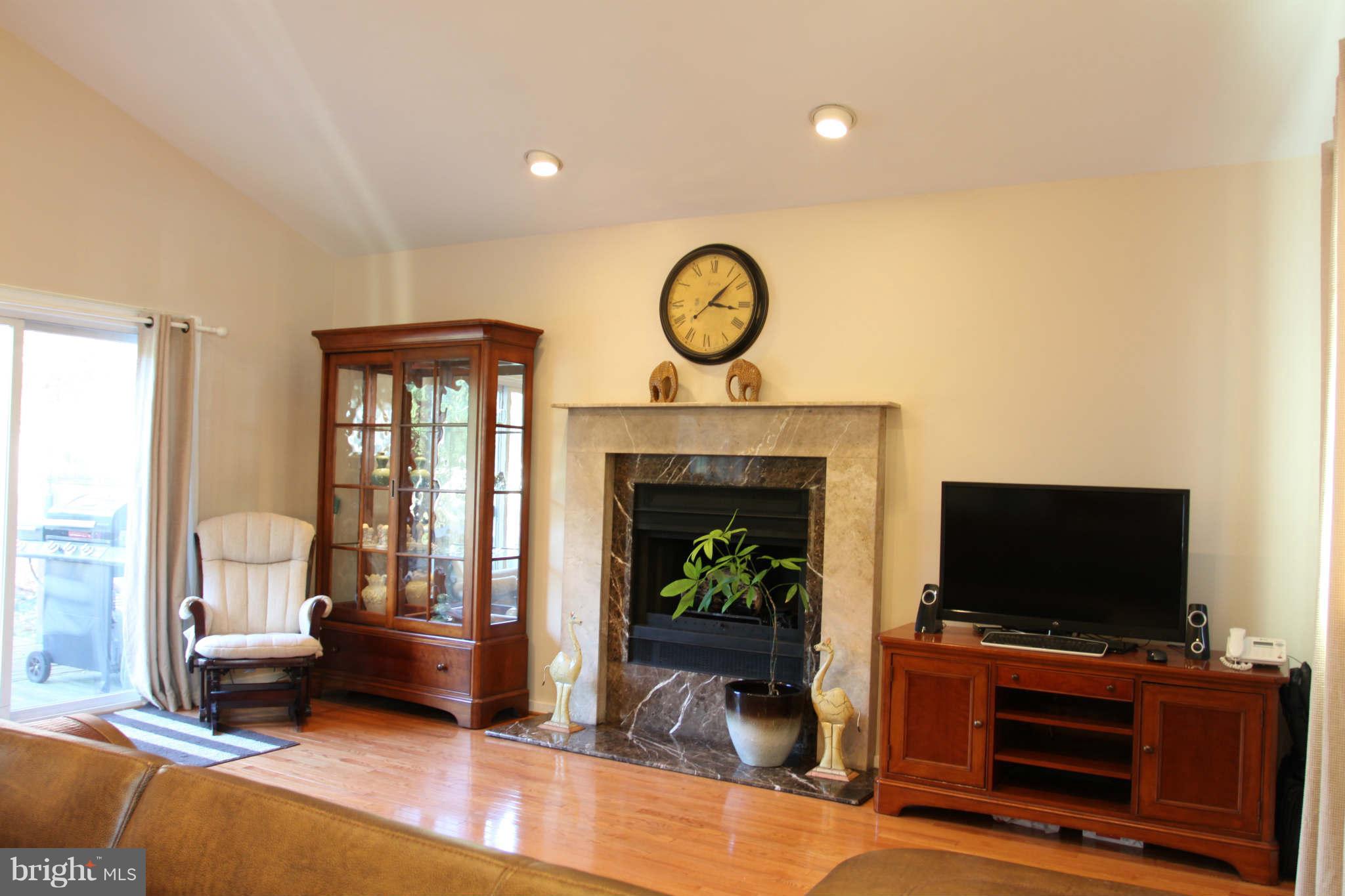 HARRISON GROVE - Residential